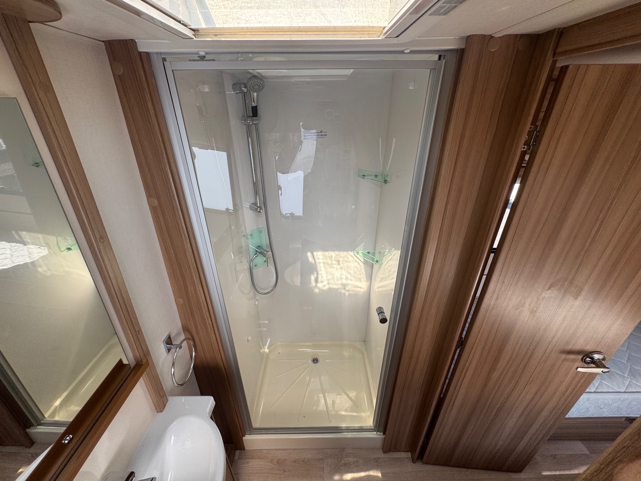 2015 Lunar Ultima 554