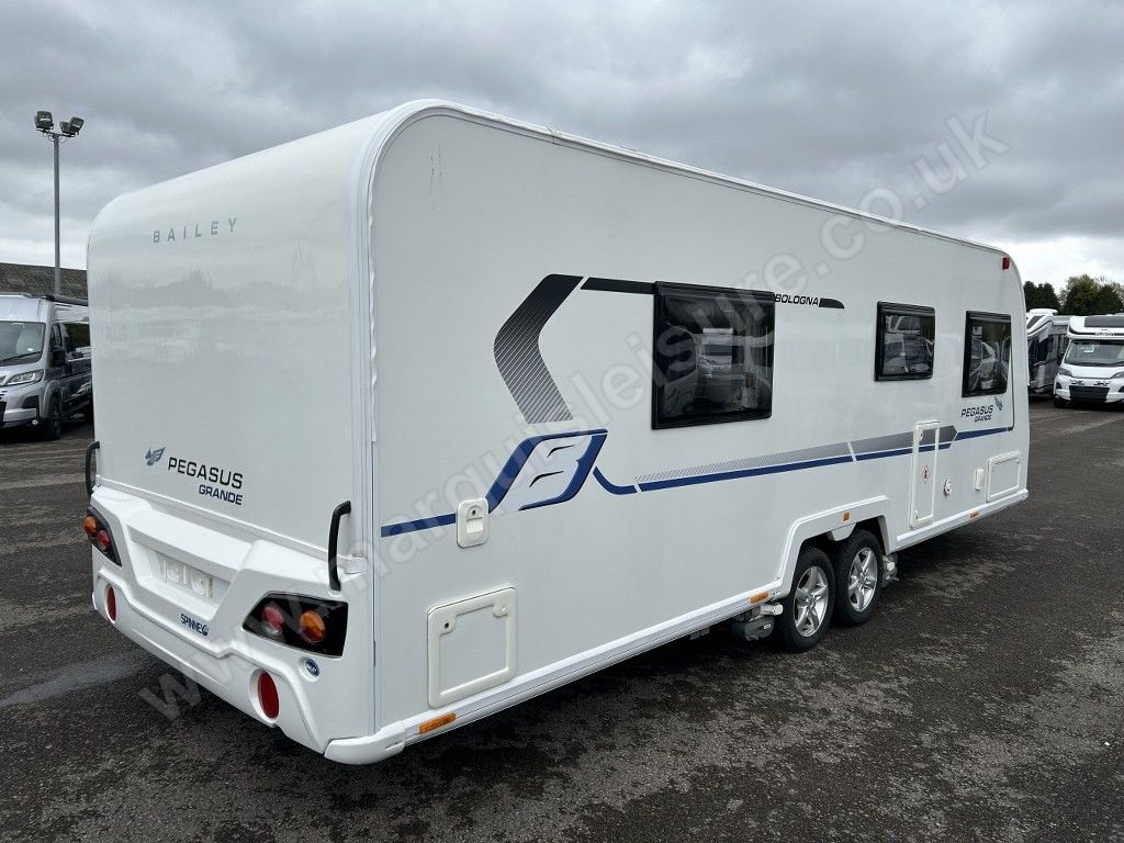 Exterior - Rear