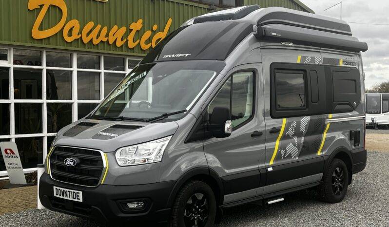 Swift Trekker - Exterior - Front