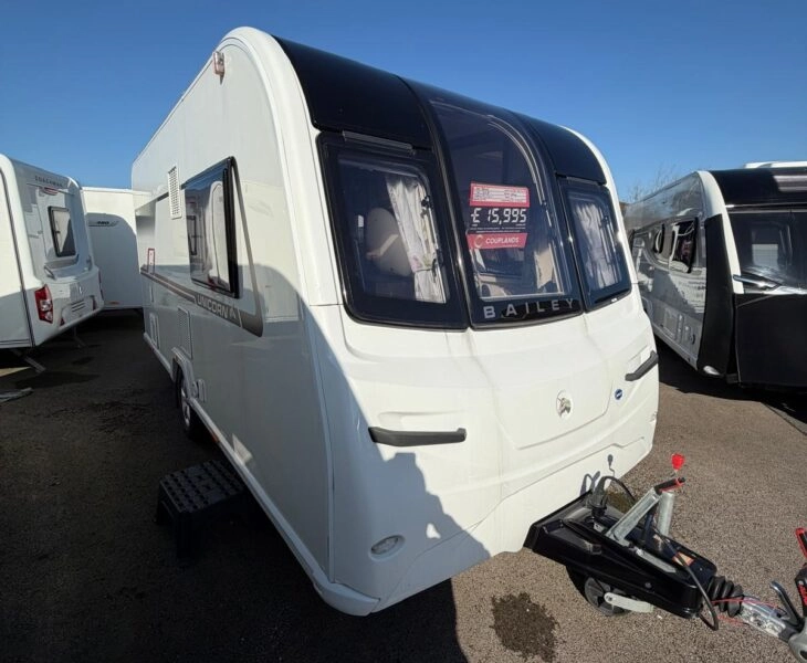 Bailey Unicorn Seville - Exterior - Front