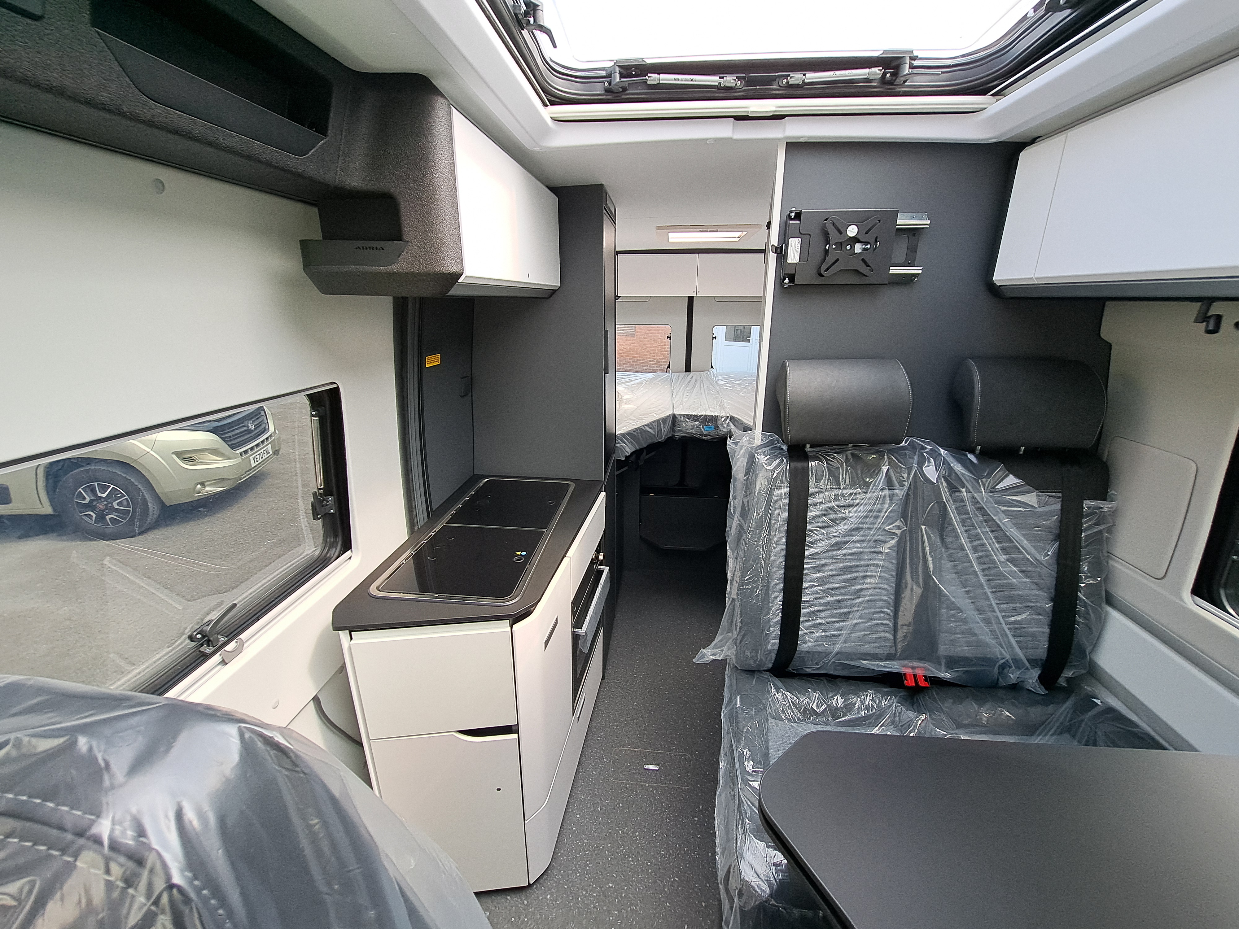 Adria Twin Supreme