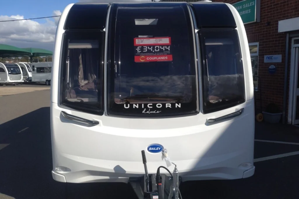 Bailey Unicorn Deluxe Cadiz - Exterior - Front