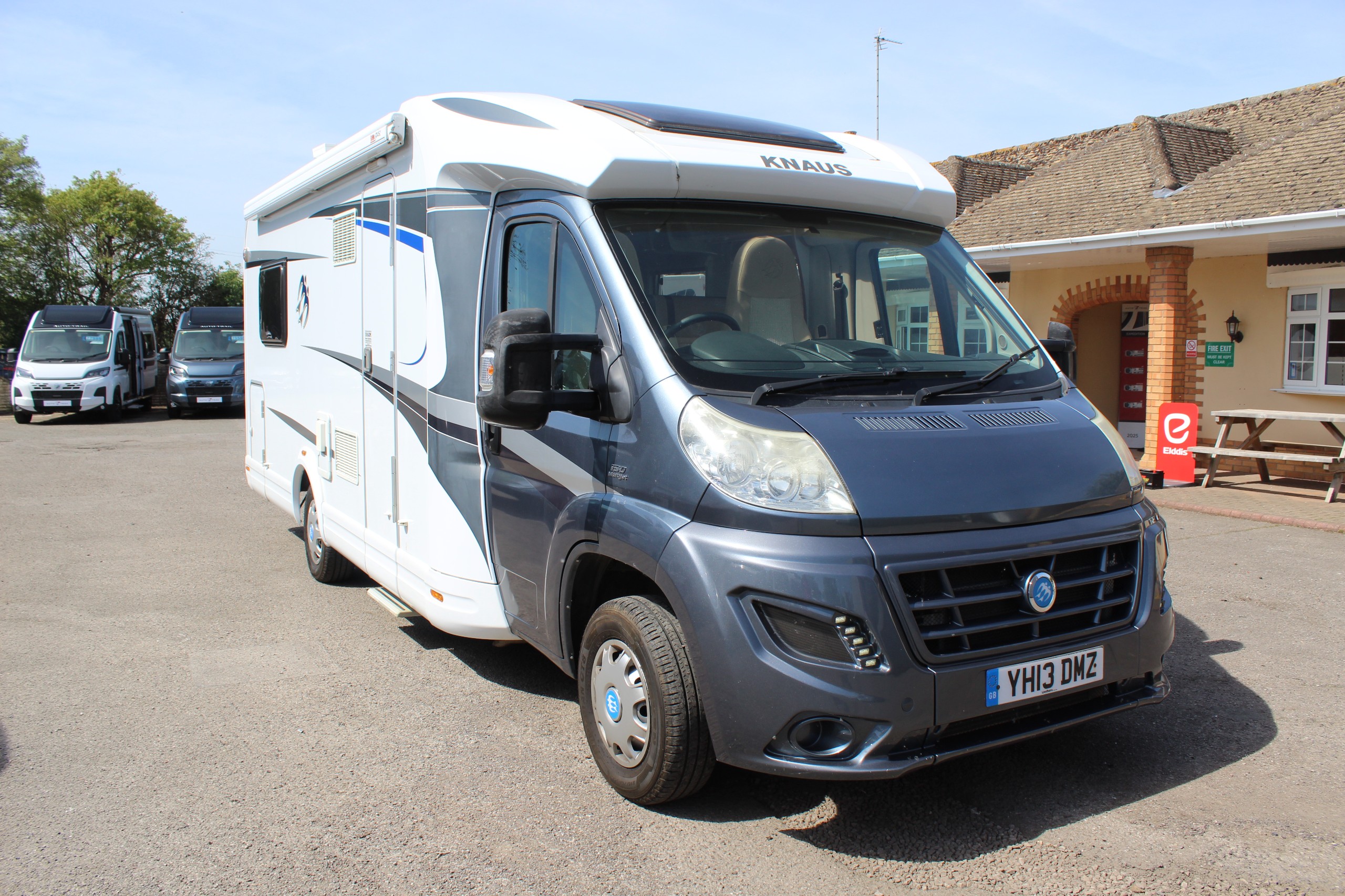 2013 Knaus Sky TI 700