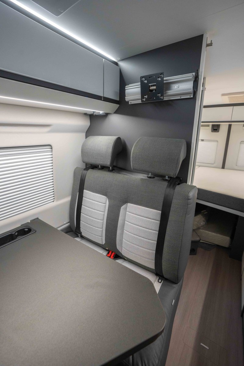 2022 Adria Twin Supreme 600 SPB 140BHP Auto