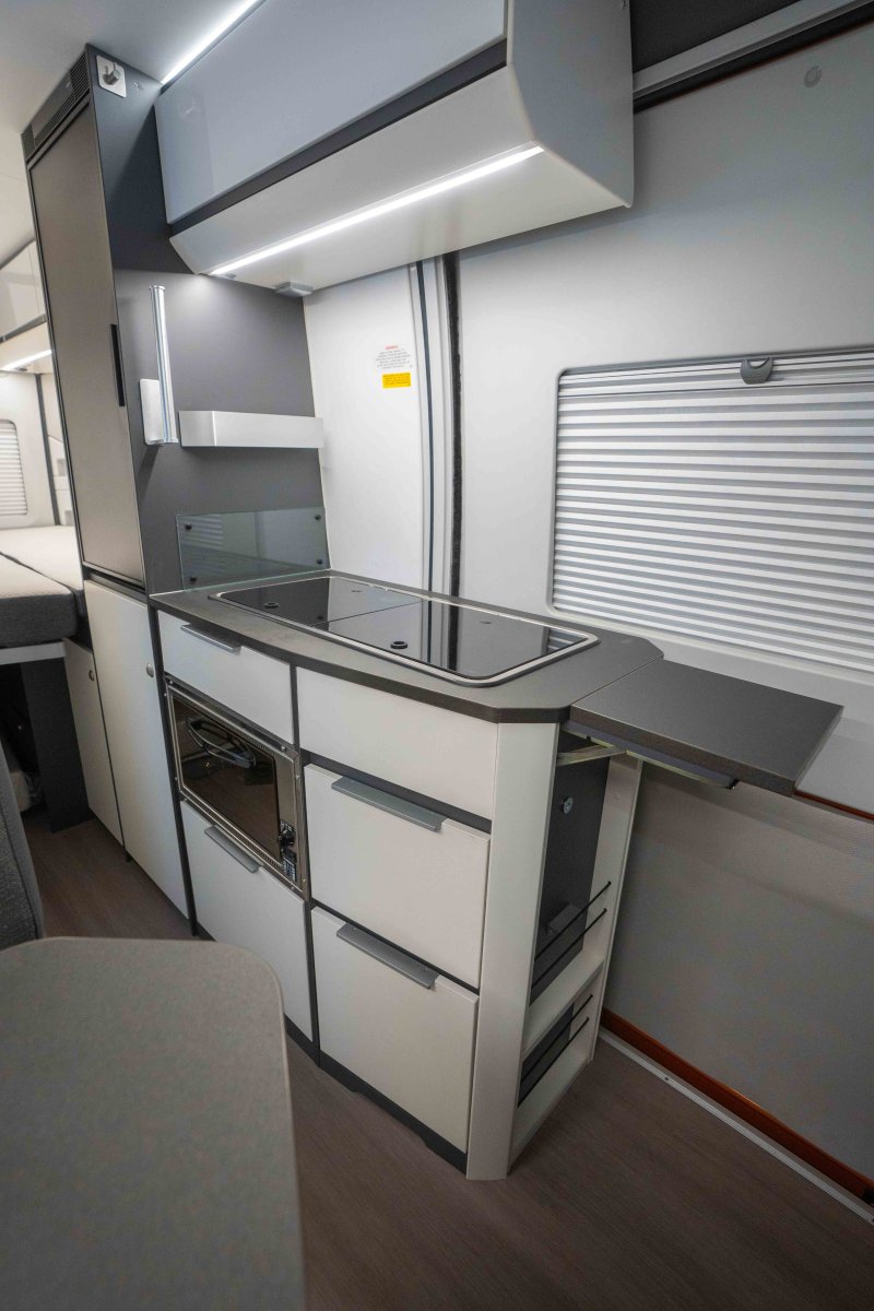 2022 Adria Twin Supreme 600 SPB 140BHP Auto