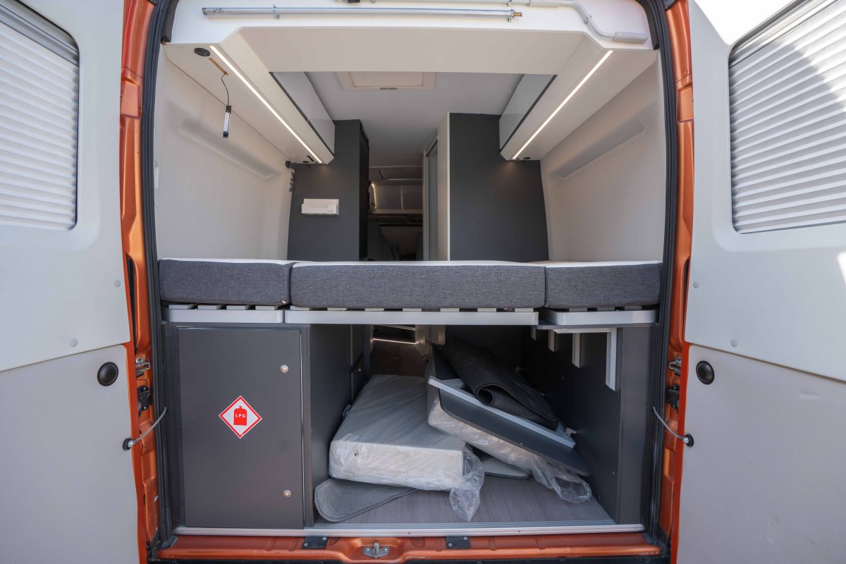 2022 Adria Twin Supreme 600 SPB 140BHP Auto