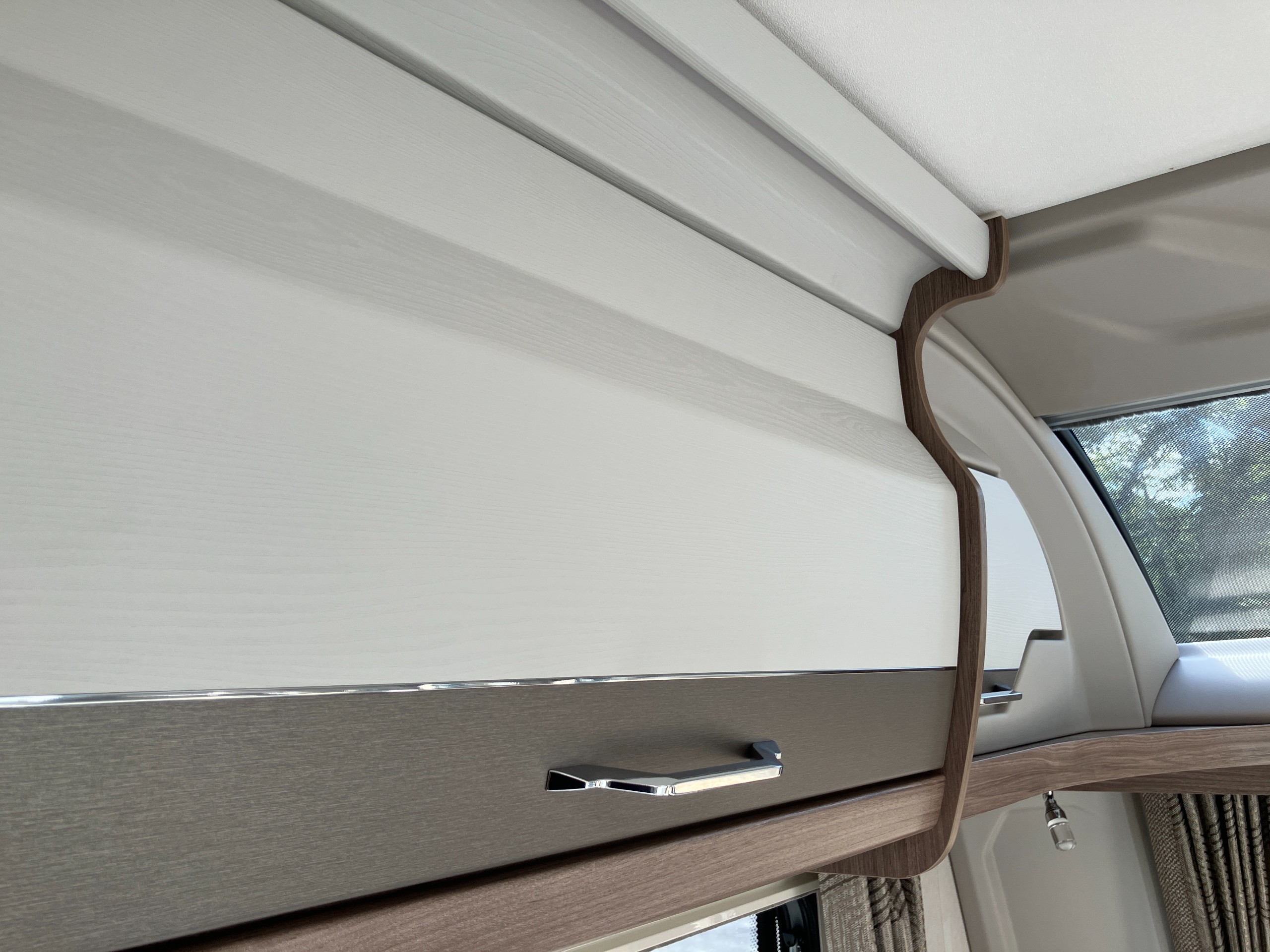 2027 Coachman VIP 565 Singleton Sussex Special Edition - LAST ONE, DEMONSTRATOR DISCOUNT, AVAILABLE NOW!