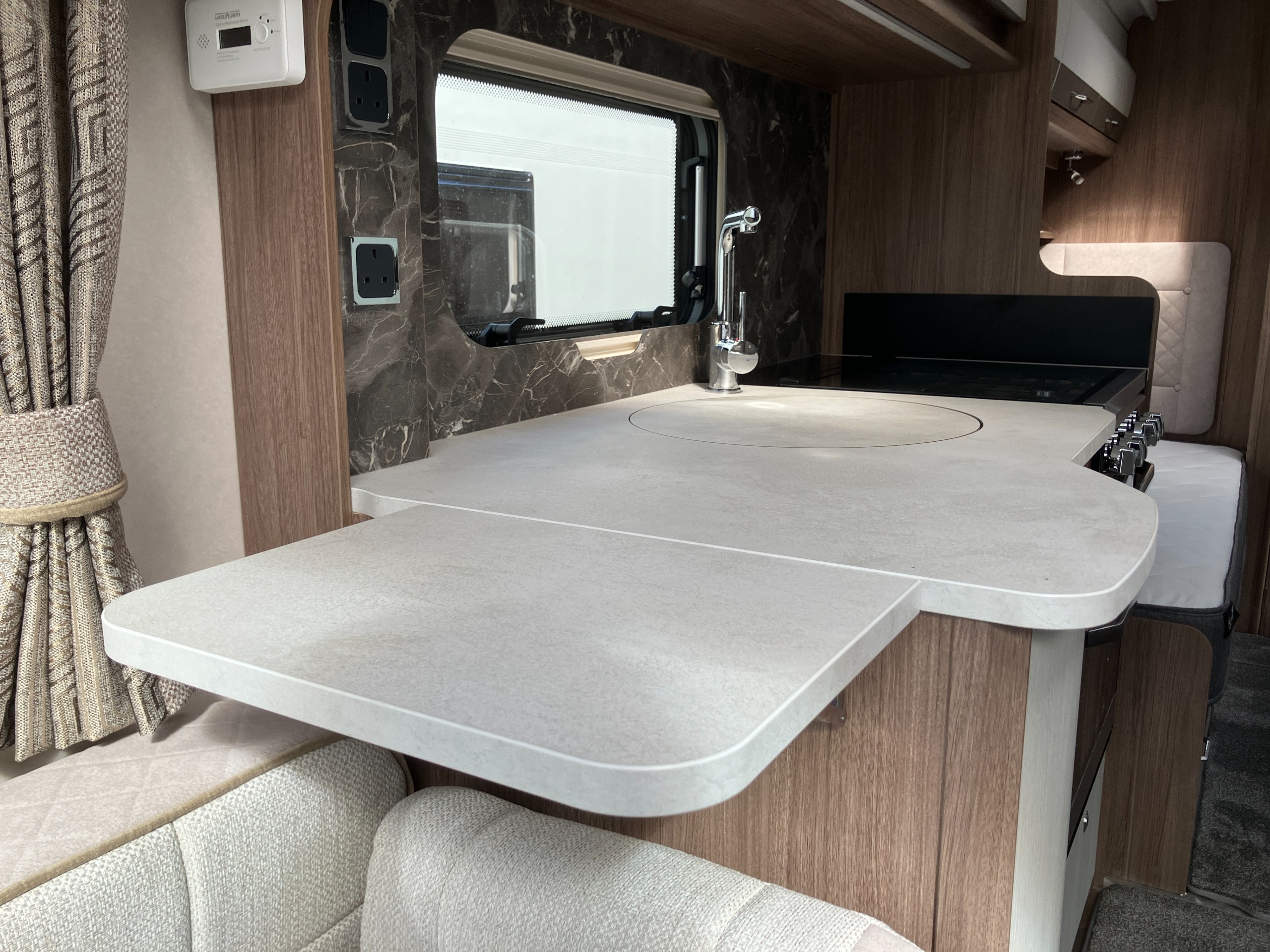 2027 Coachman VIP 565 Singleton Sussex Special Edition - LAST ONE, DEMONSTRATOR DISCOUNT, AVAILABLE NOW!