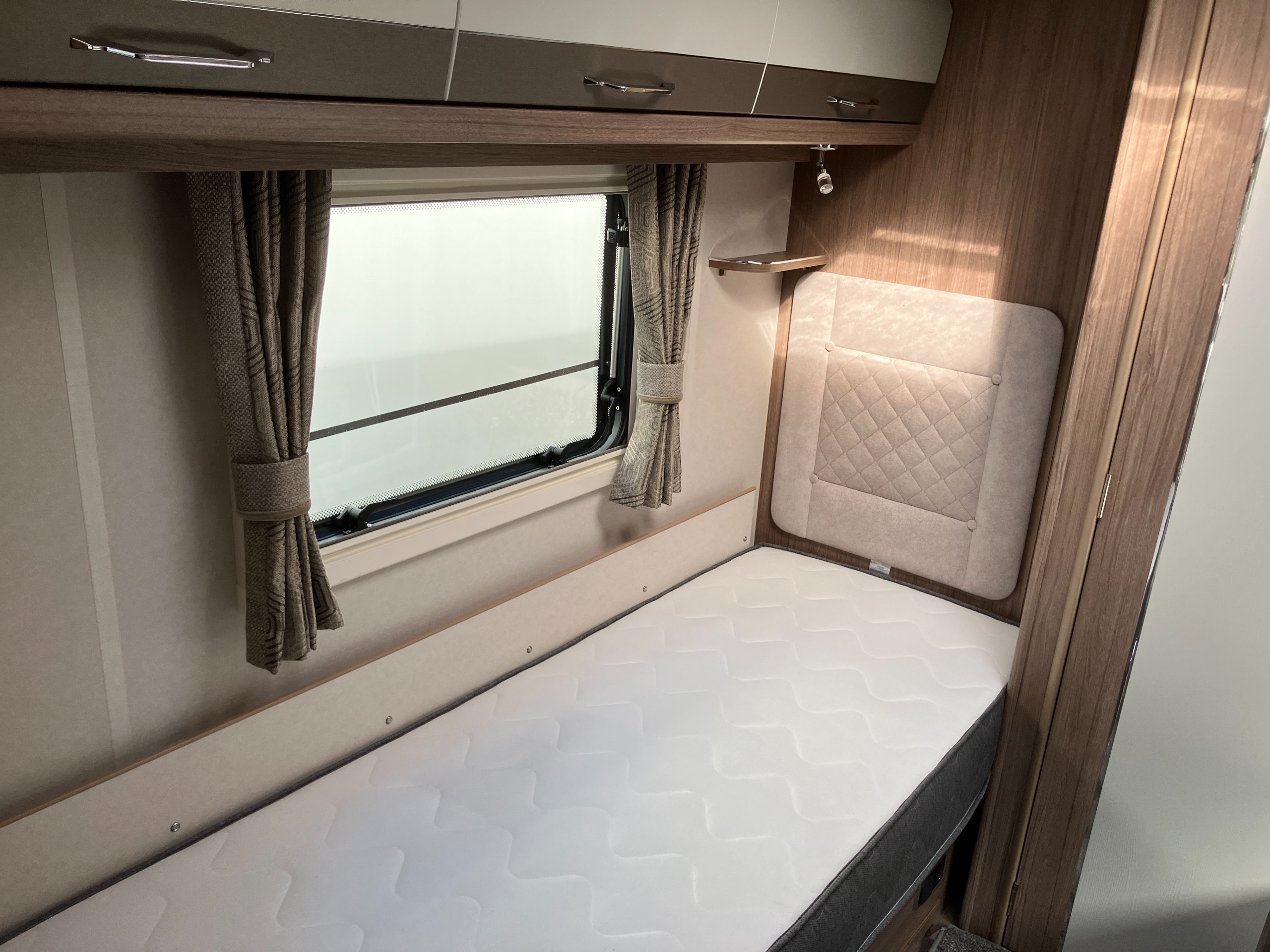2027 Coachman VIP 565 Singleton Sussex Special Edition - LAST ONE, DEMONSTRATOR DISCOUNT, AVAILABLE NOW!