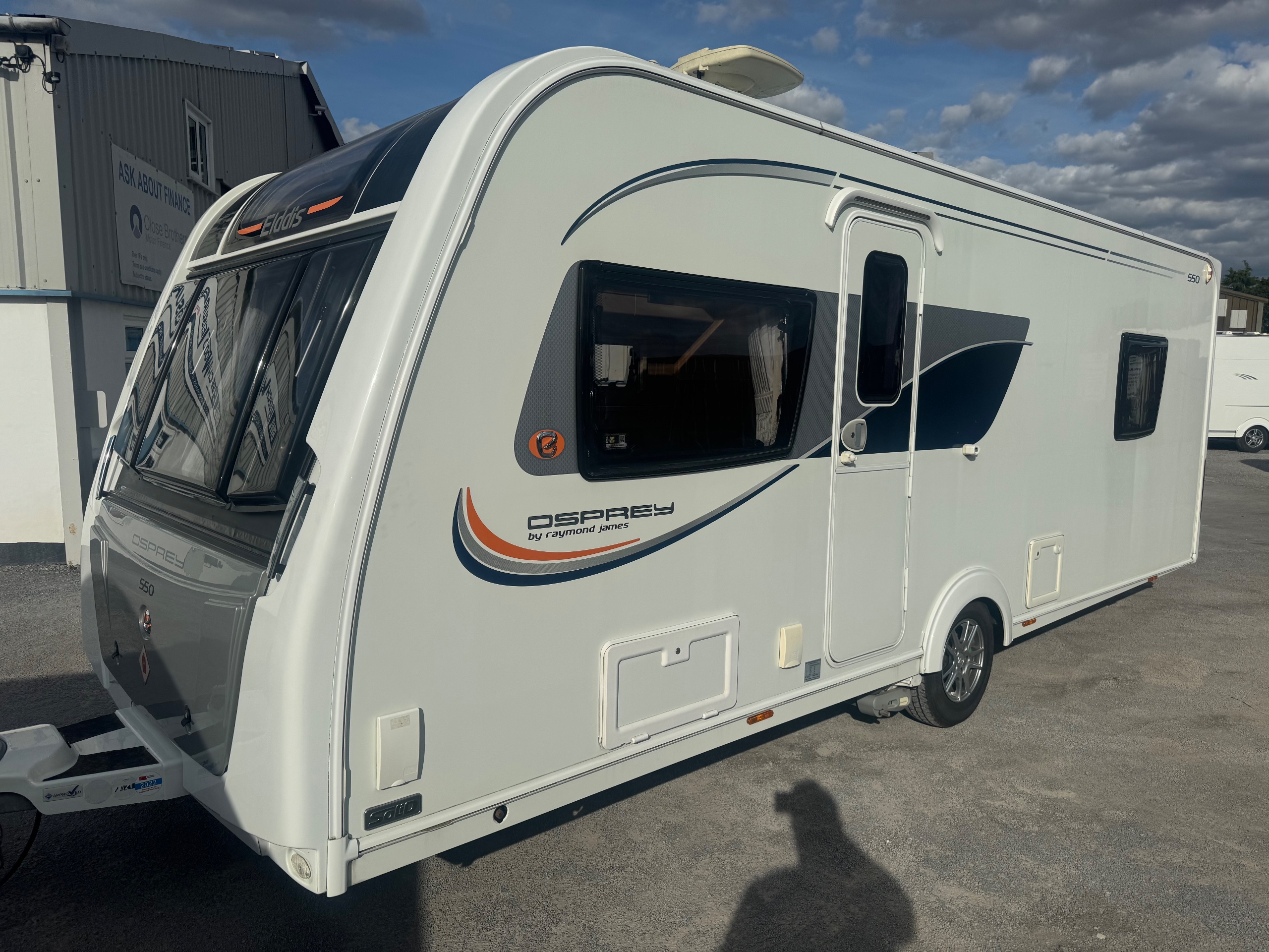 Elddis Osprey 550 / 4 BERTH - Exterior - Front