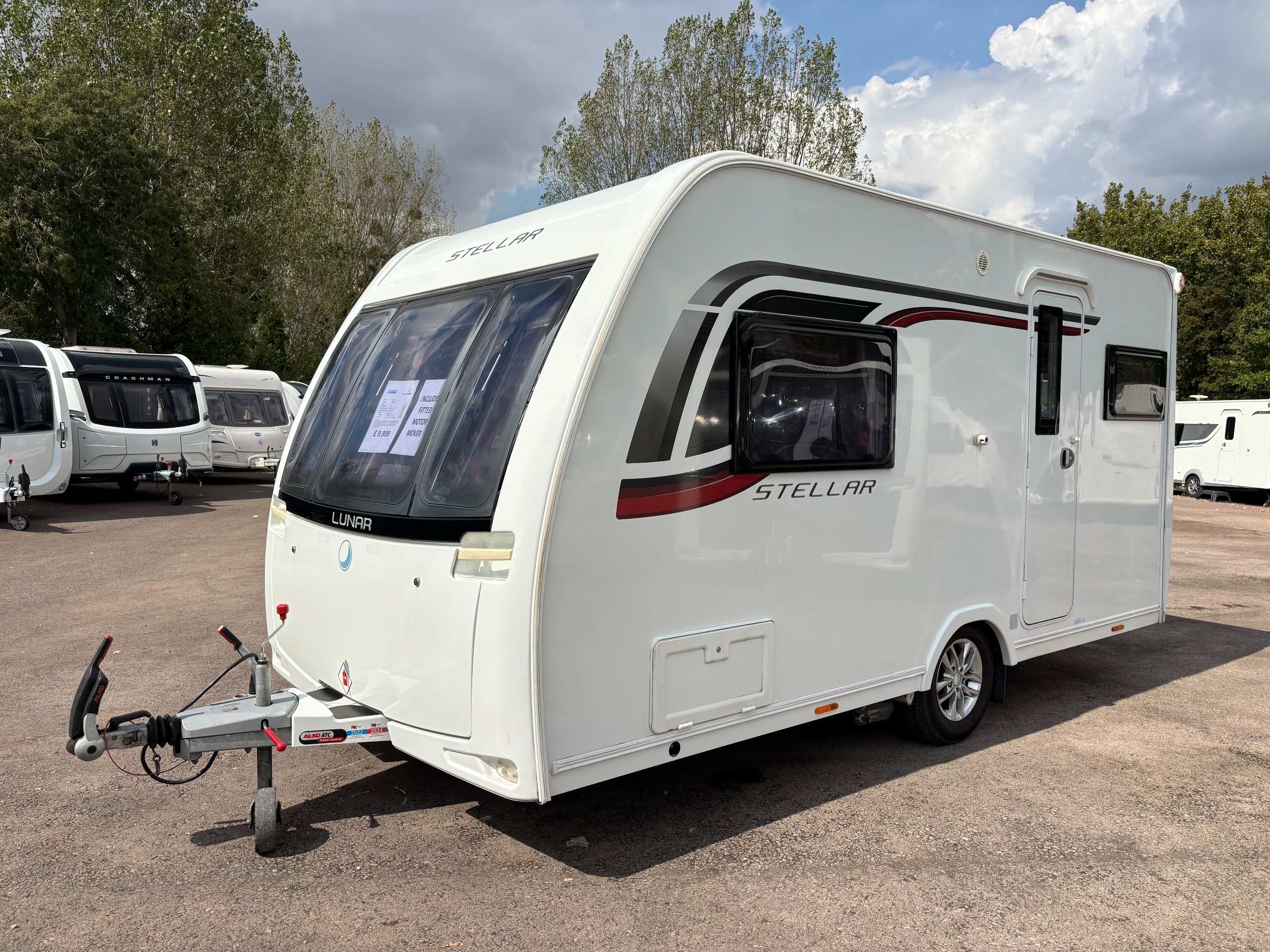 Lunar Stellar - Exterior - Front