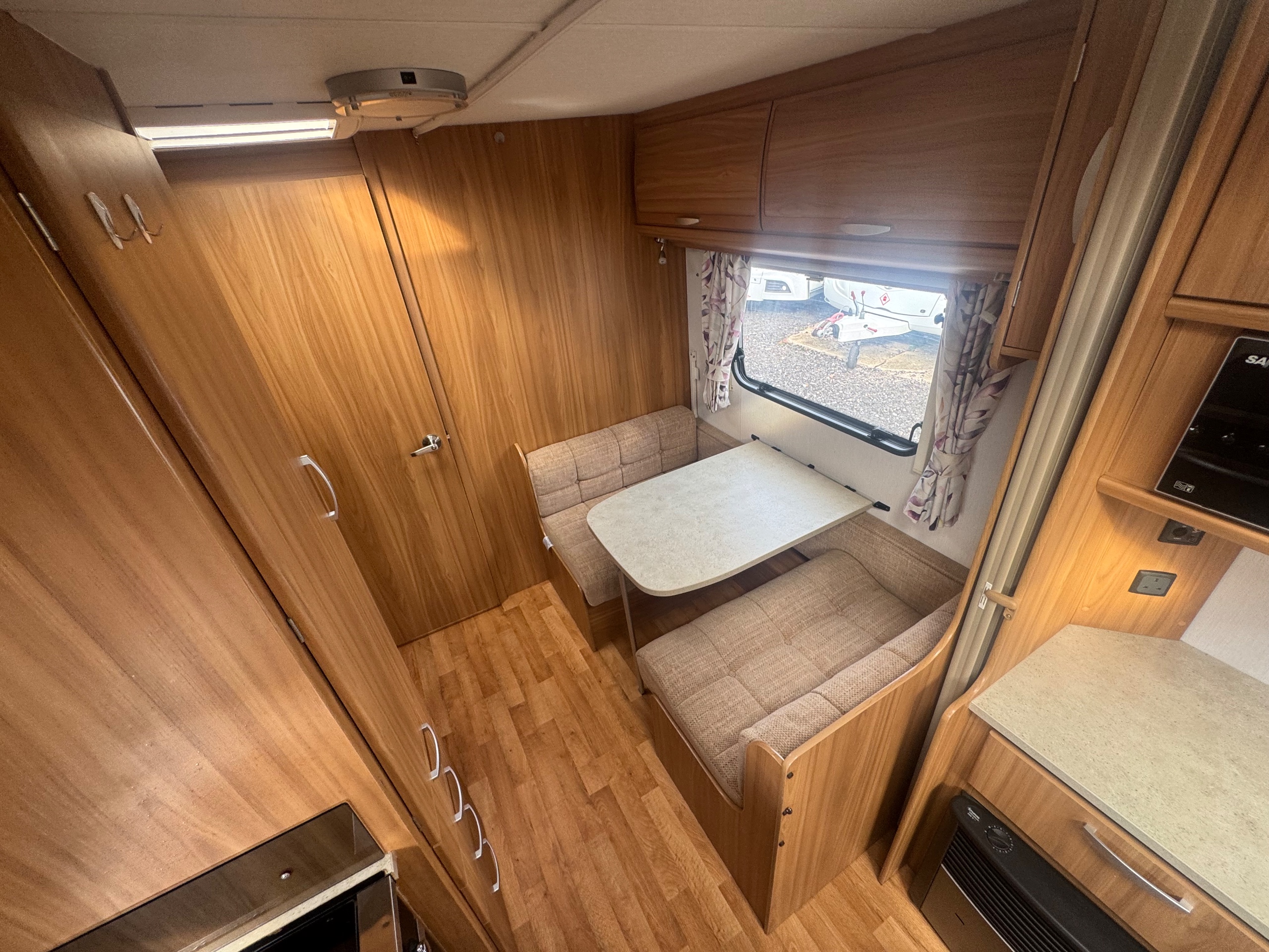 2012 Lunar Lexon 520