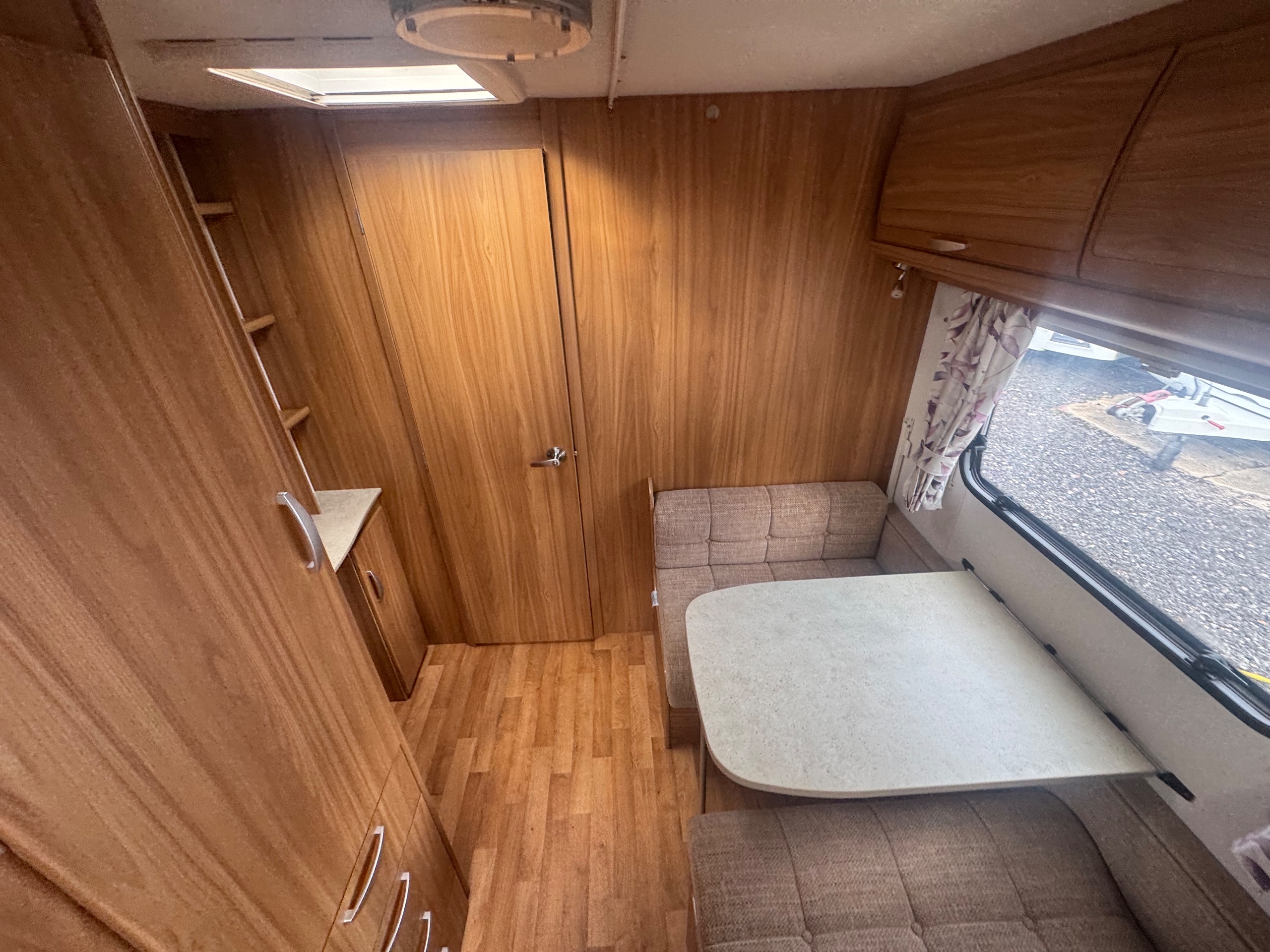 2012 Lunar Lexon 520