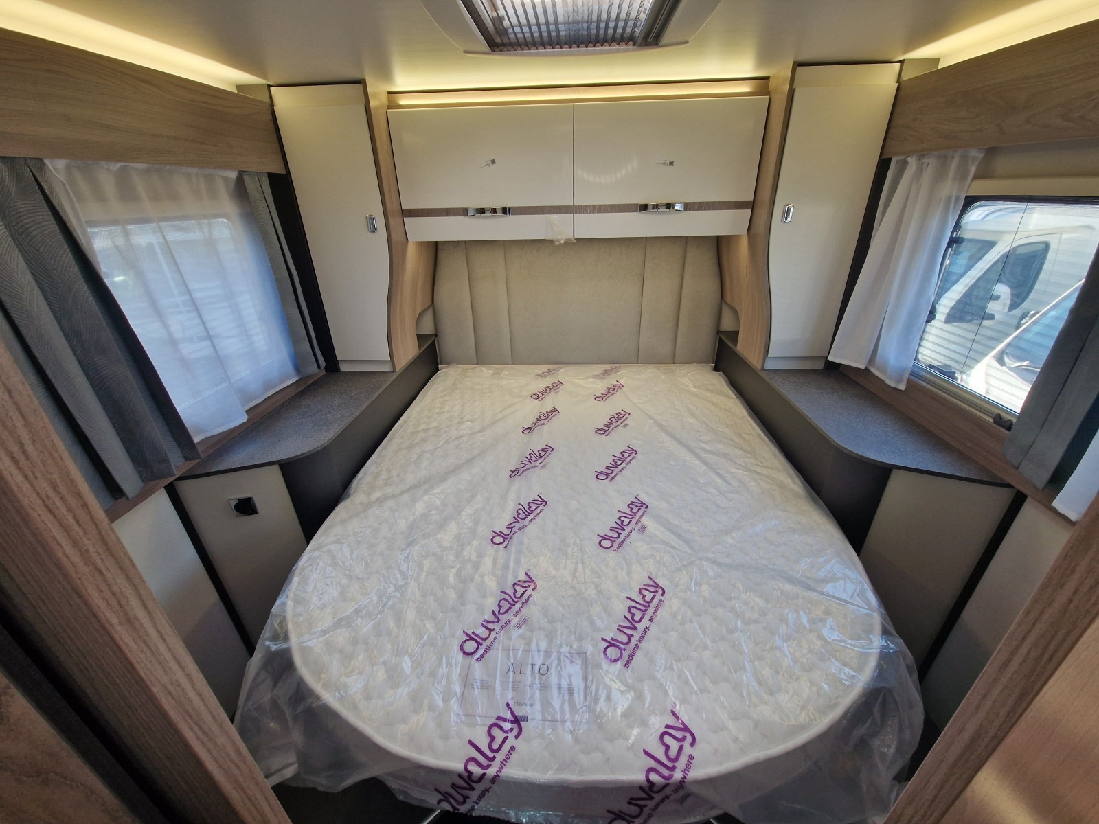 Swift Voyager 594