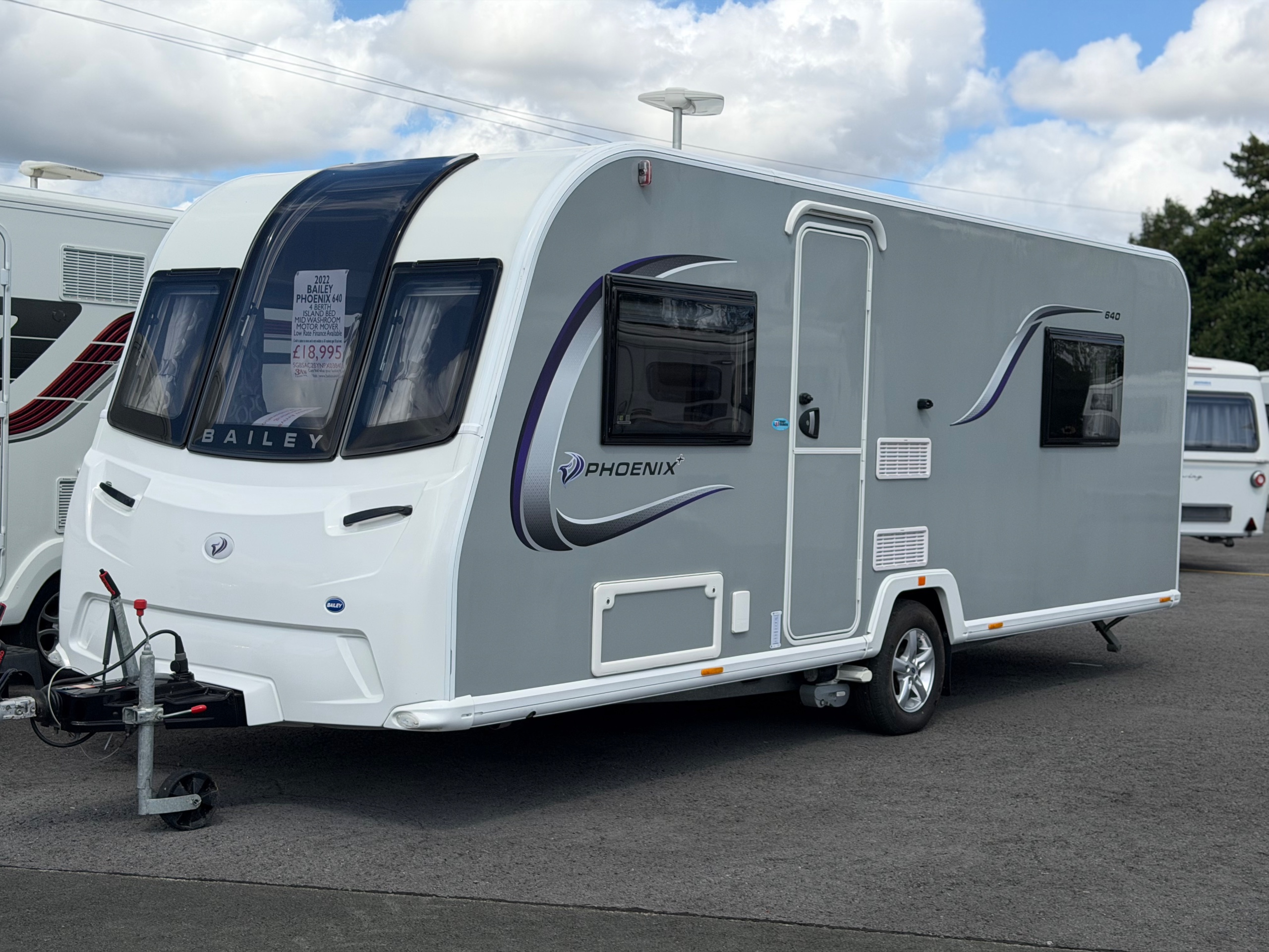 Bailey Phoenix 640
