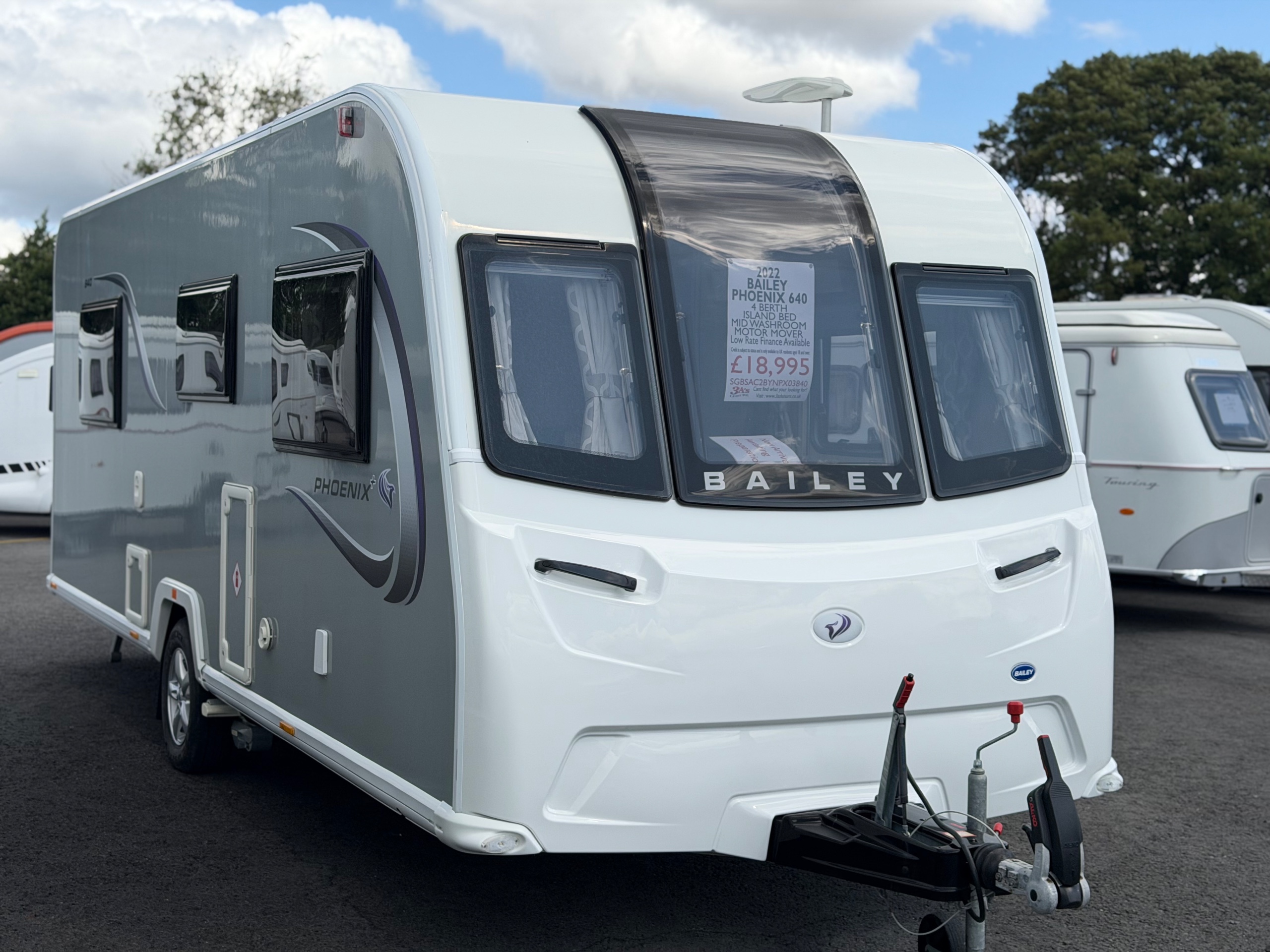 Bailey Phoenix 640
