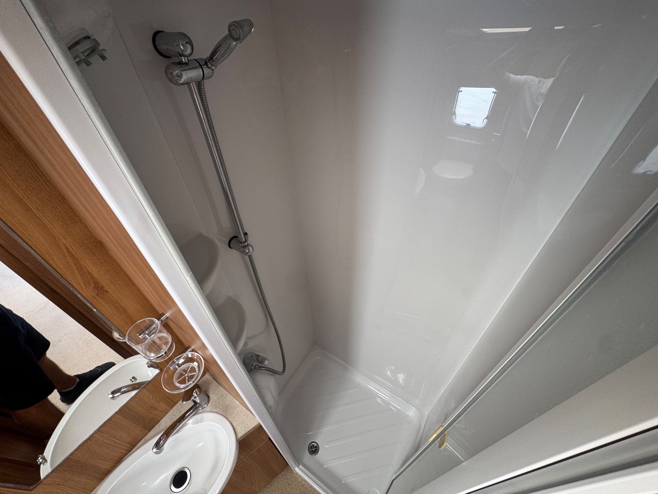2012 Swift Conqueror 565