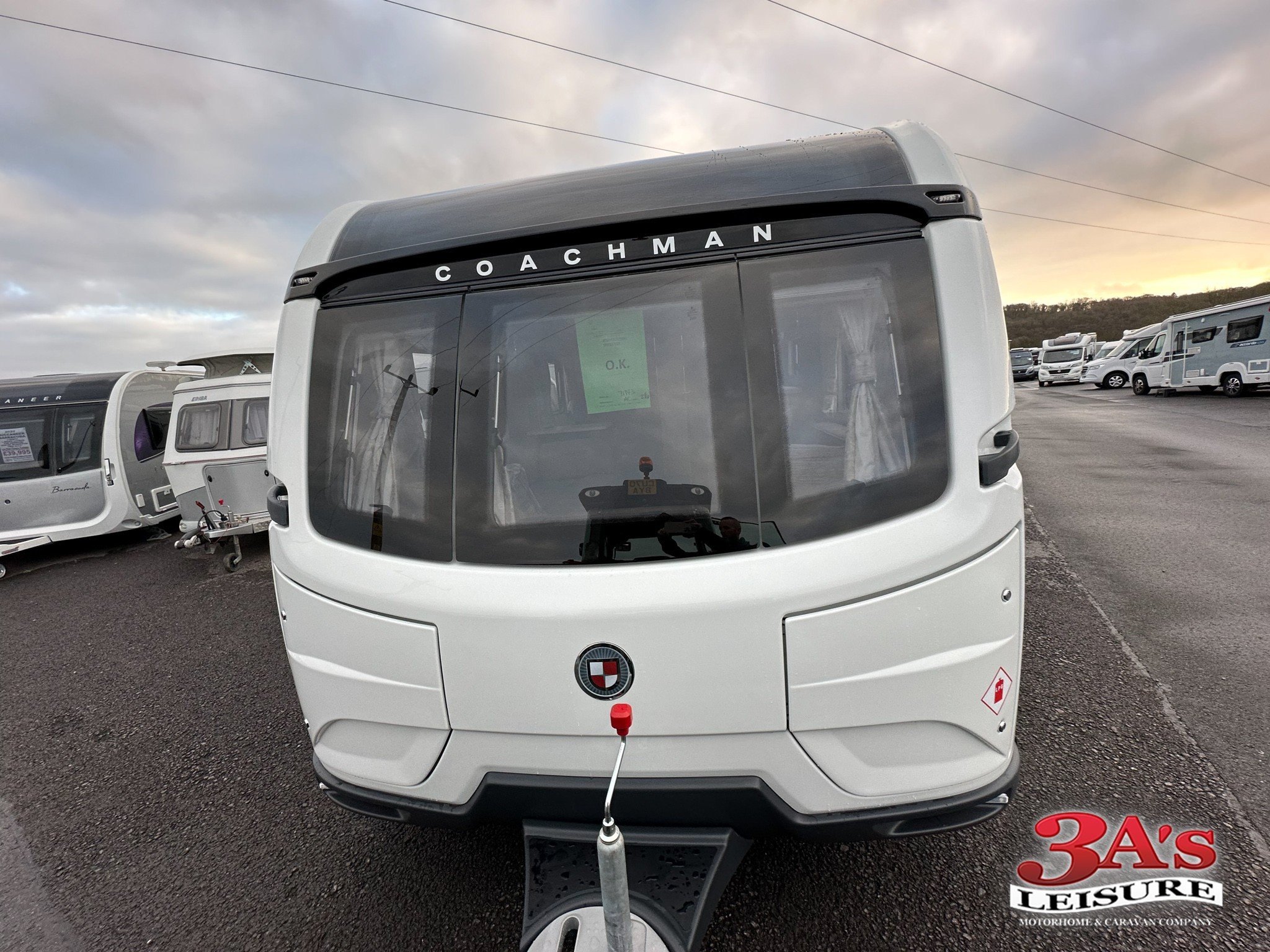 2024 Coachman VIP 520 - Exterior - Front