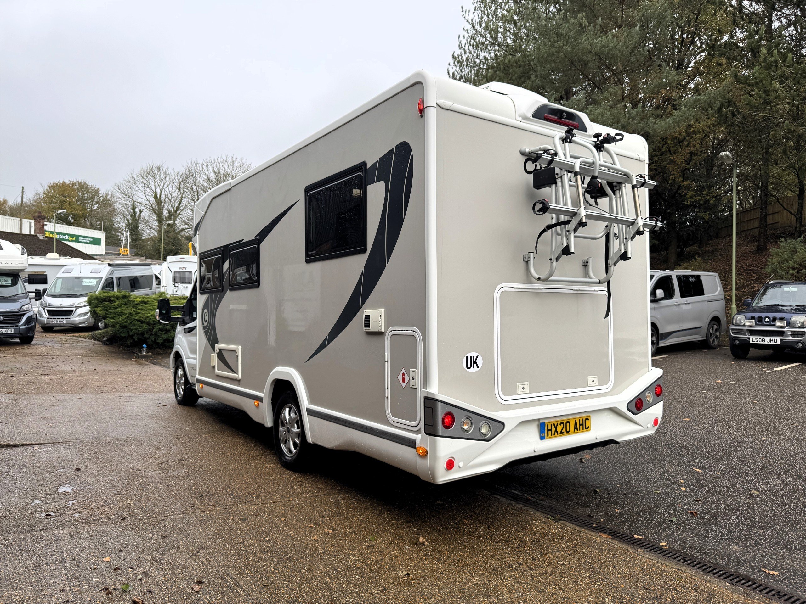 Exterior - Rear