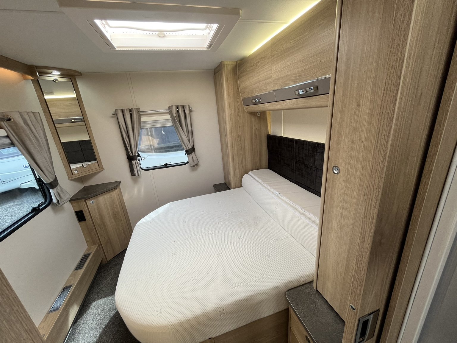 2017 Elddis Crusader Zephyr