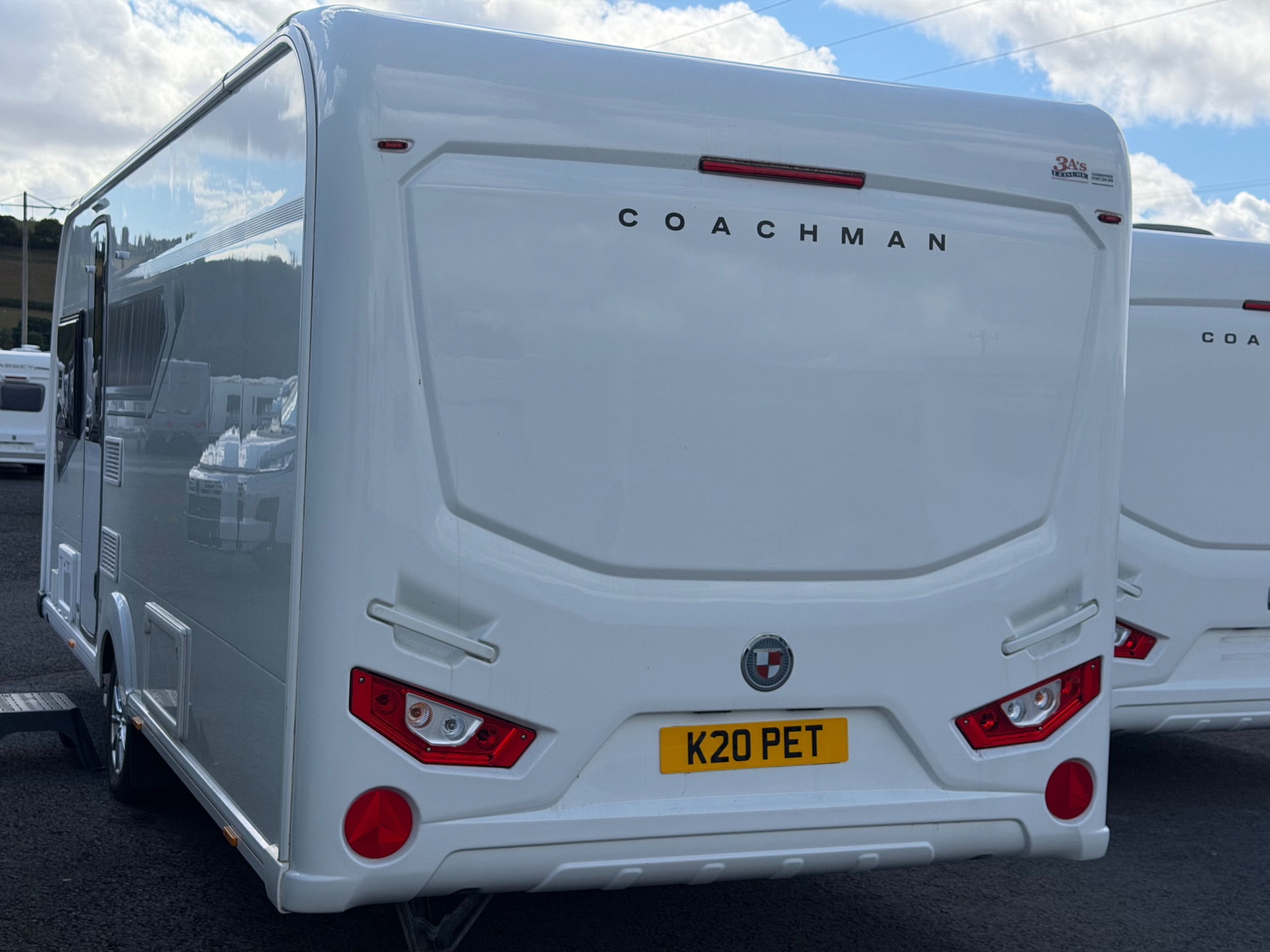 2022 Coachman VIP 575