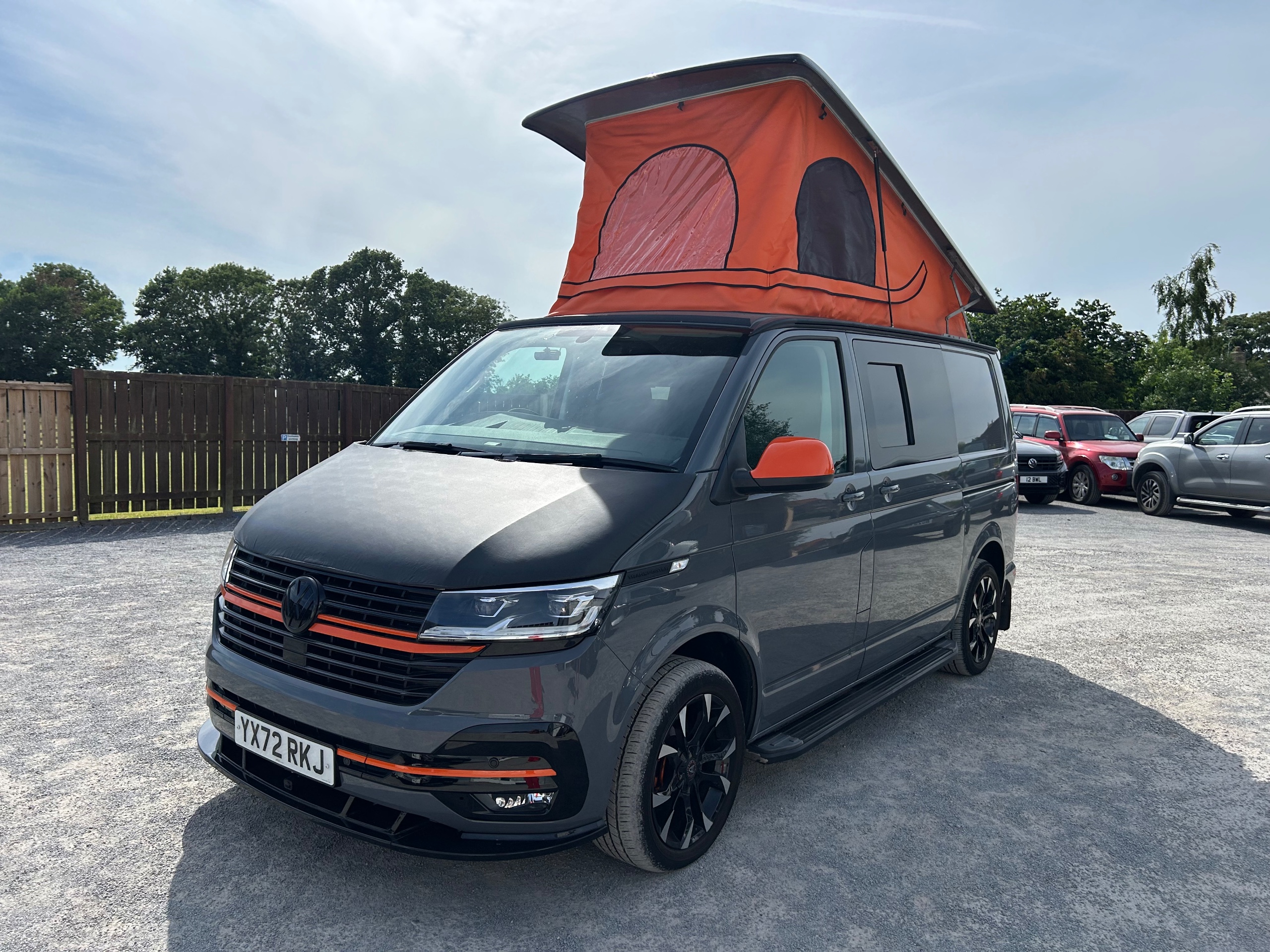 Volkswagen Transporter T28 2.0 TDI T28 Highline Camper Van 5dr Diesel Manual FWD SWB Euro 6 (s/s) (110 ps)