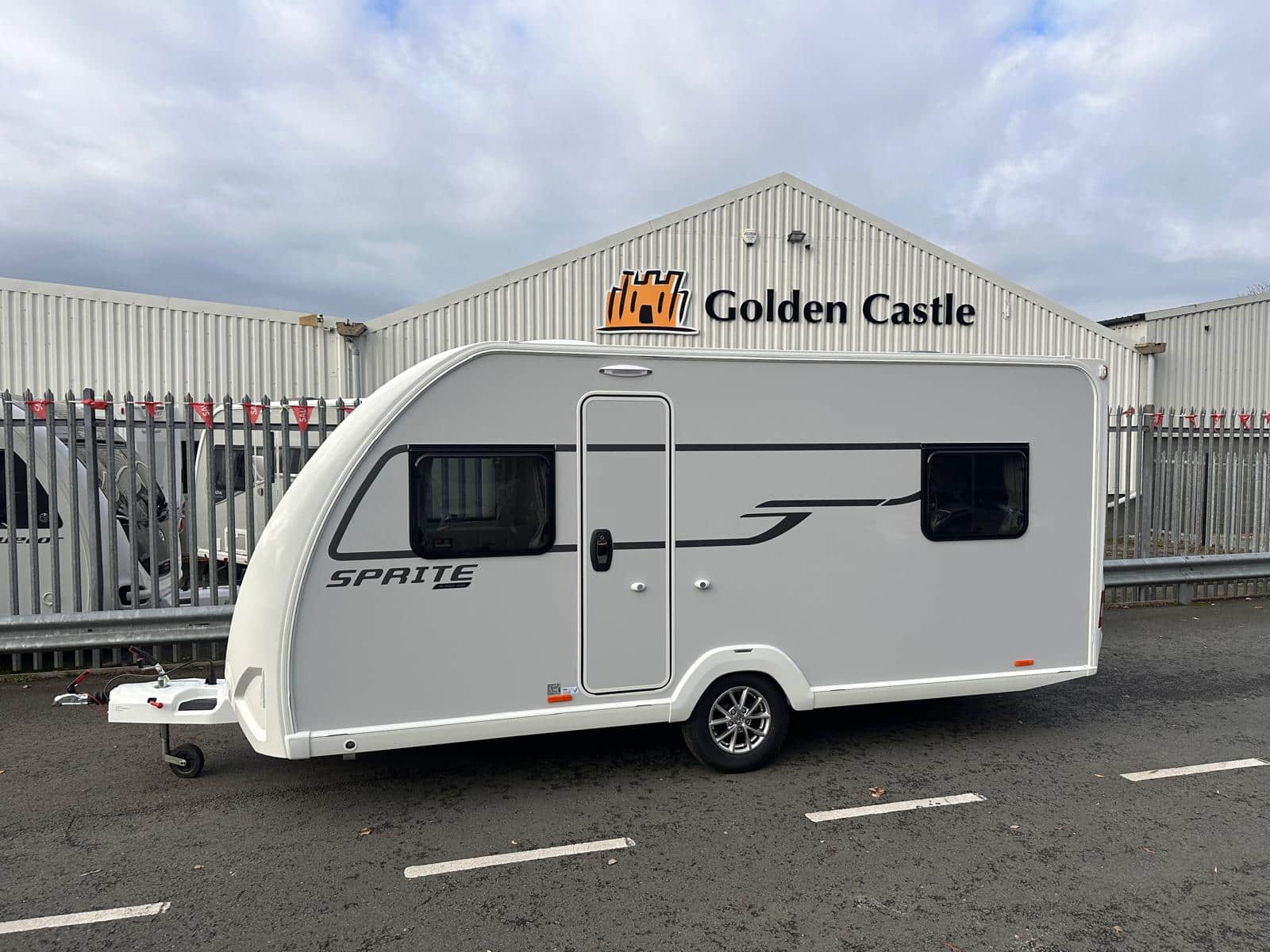 2026 Swift Sprite Alpine 4 DB New 4-Berth Caravan with Bunk Beds - Exterior - Front