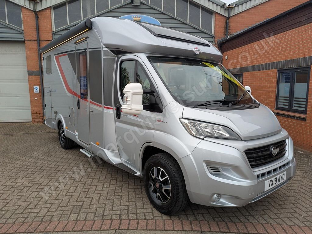 2019 Bürstner IXEO 690G - Exterior - Front