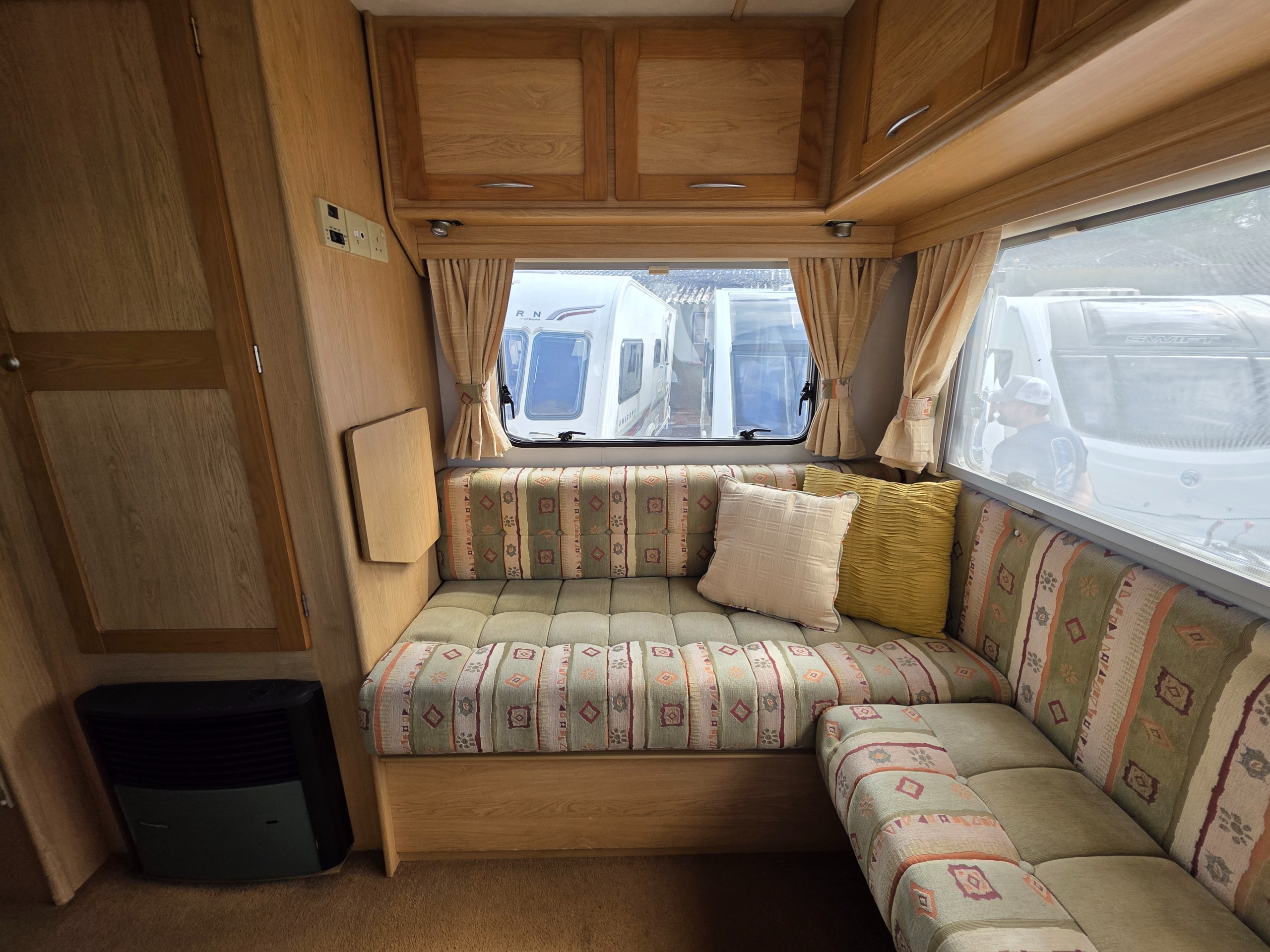 2002 Elddis Autoquest 200