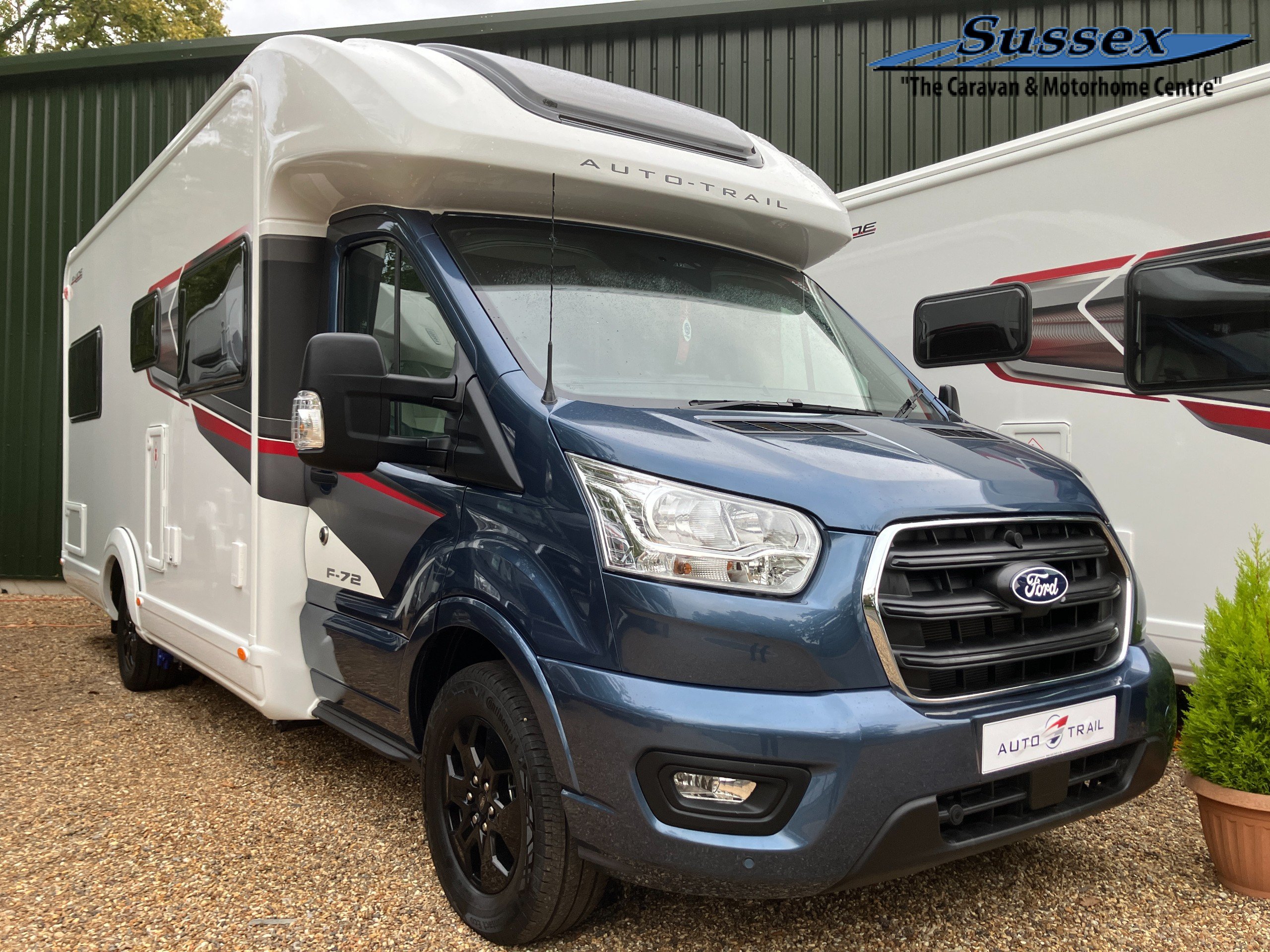 2027 Auto-Trail F-Line F72 NEW, UNREGISTERED, 165BHP AUTOMATIC - Includes Drivers Pack, Lux Pack, Half Dinette with Additional Travel Seats, Electric Drop Down Bed, Cab Blinds & Alloy Wheels