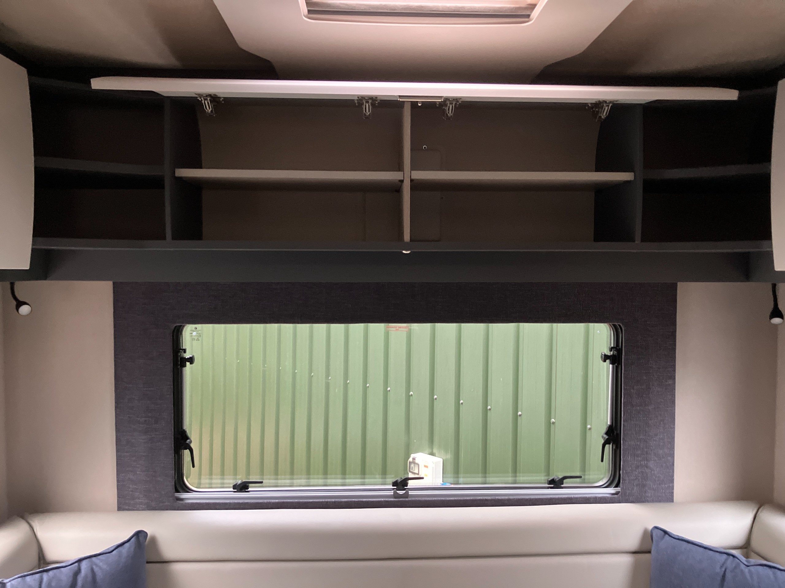 2027 Auto-Trail F-Line F72 NEW, UNREGISTERED, 165BHP AUTOMATIC - Includes Drivers Pack, Lux Pack, Half Dinette with Additional Travel Seats, Electric Drop Down Bed, Cab Blinds & Alloy Wheels