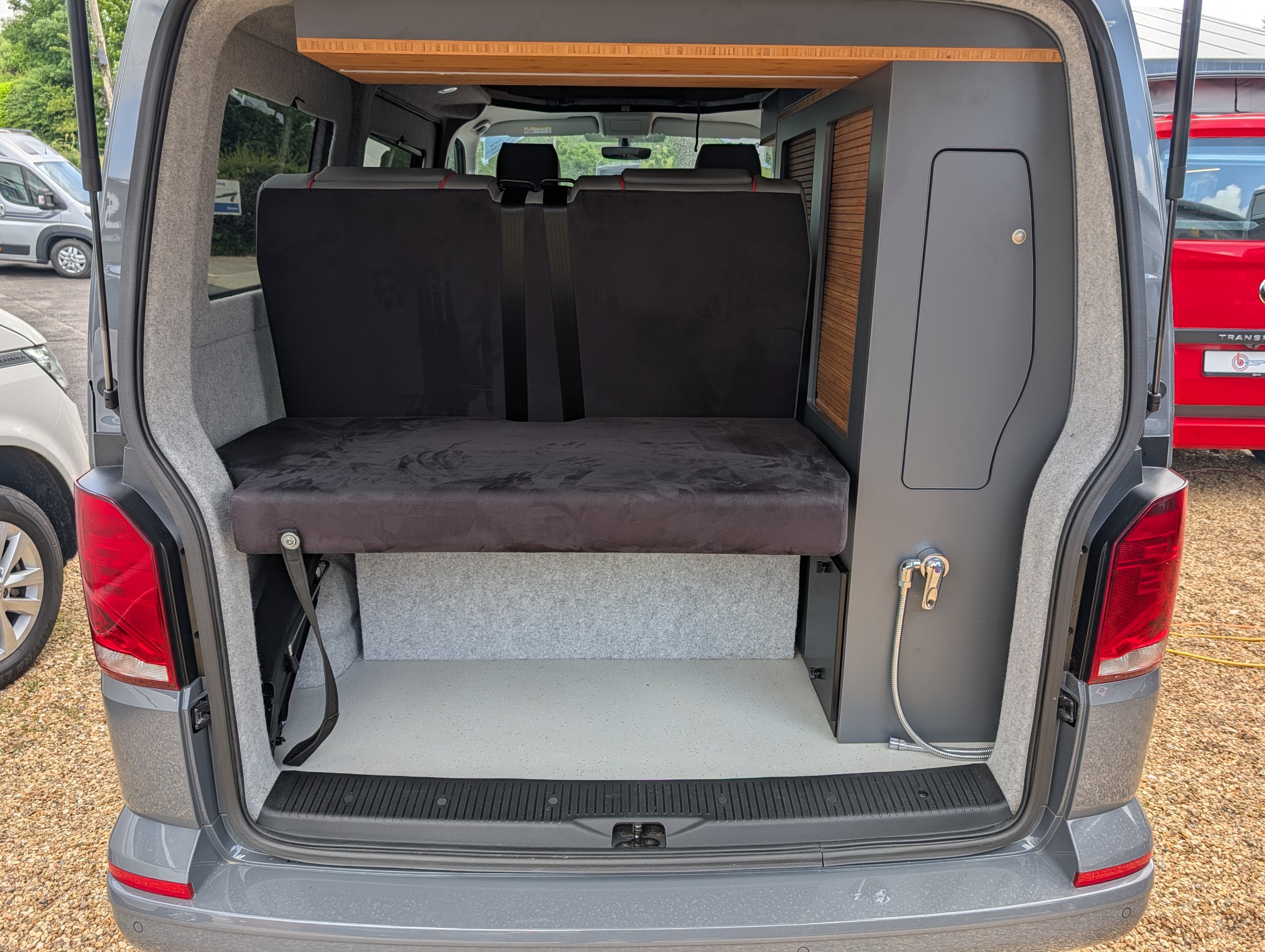 2023 Volkswagen Transporter T28 Highline 2.0 TDI Out and About Camper