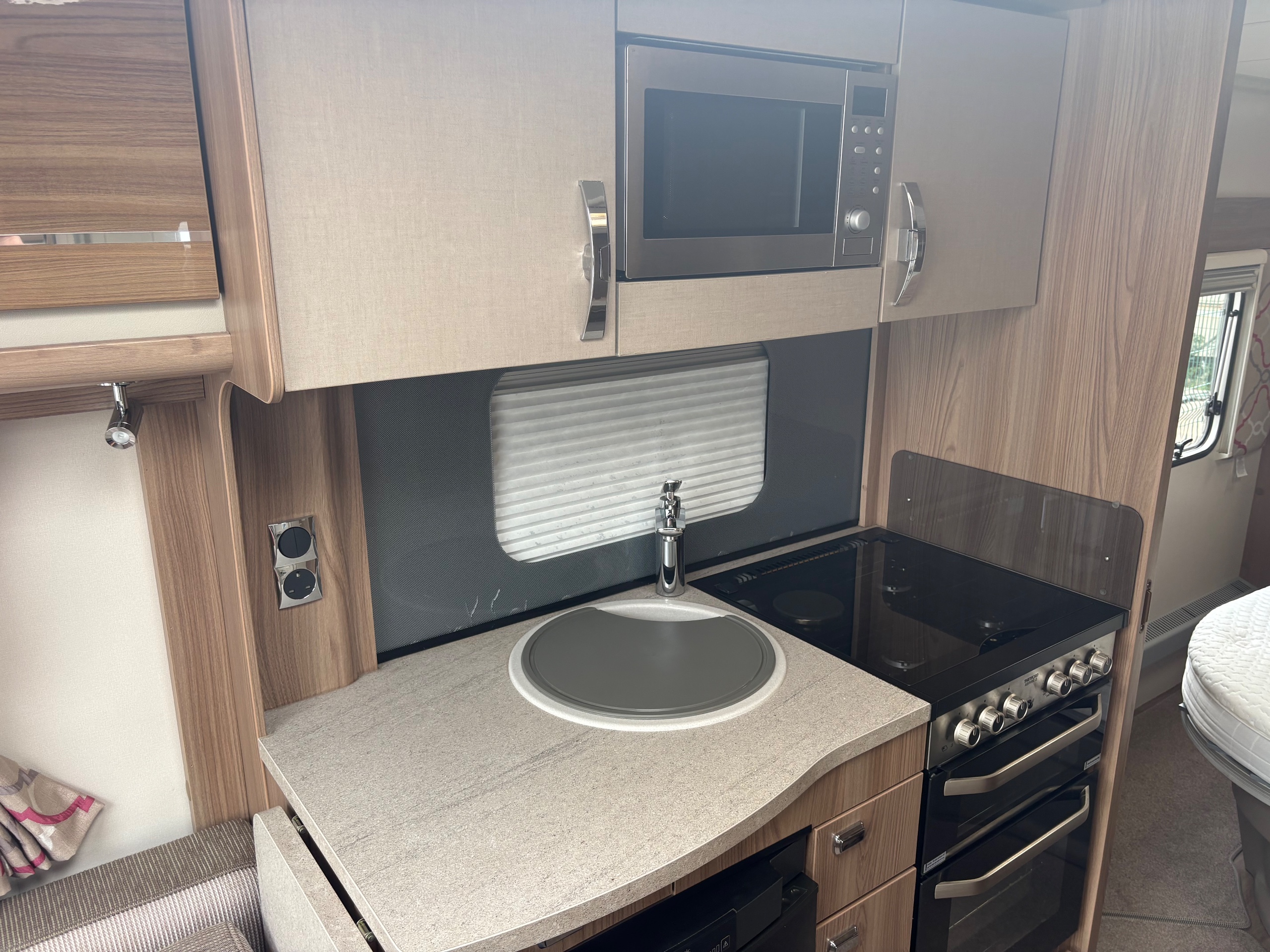 2016 Swift Hi Style 580