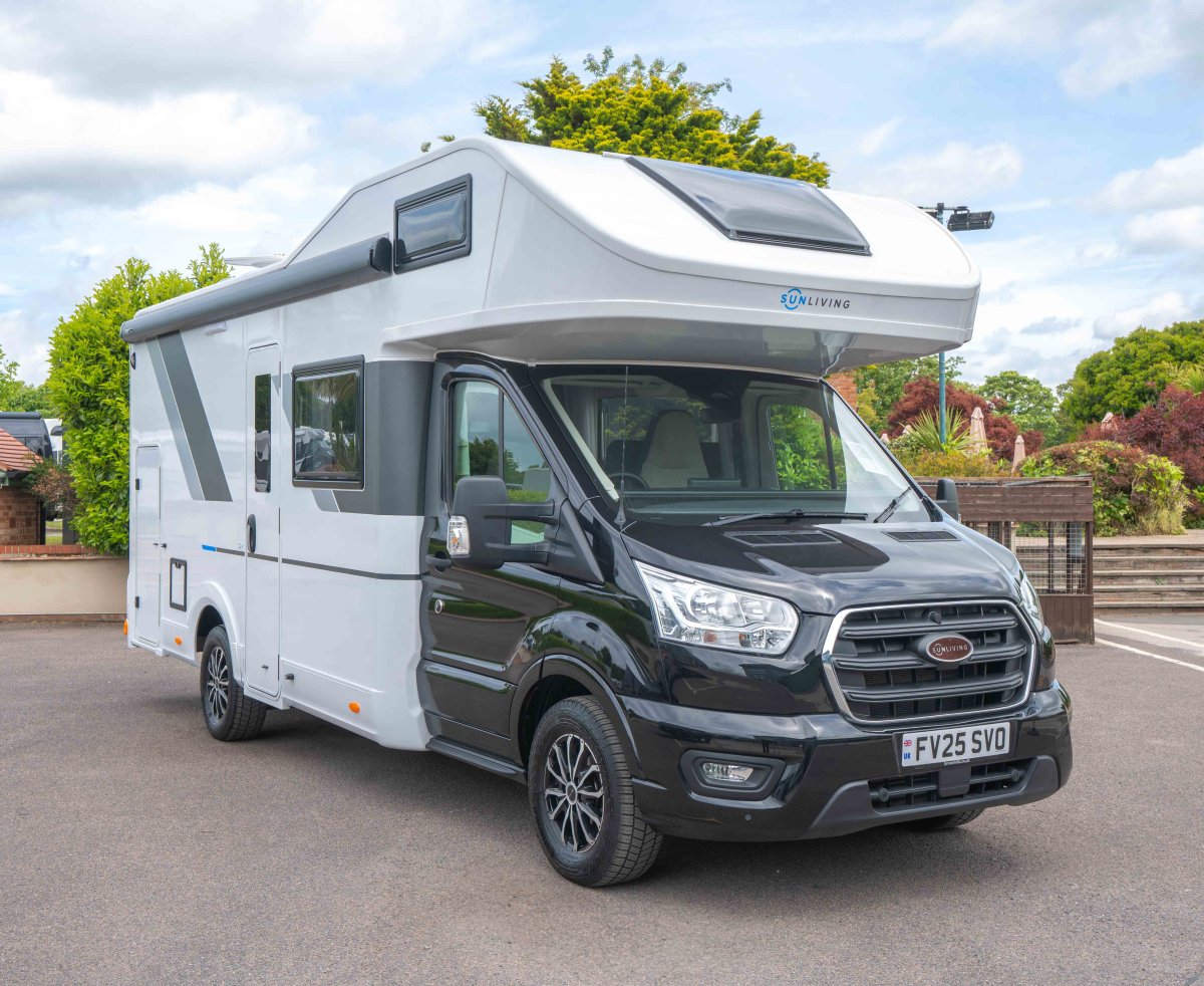 Ford Sun Living A 70DK 165BHP Auto - Exterior - Front