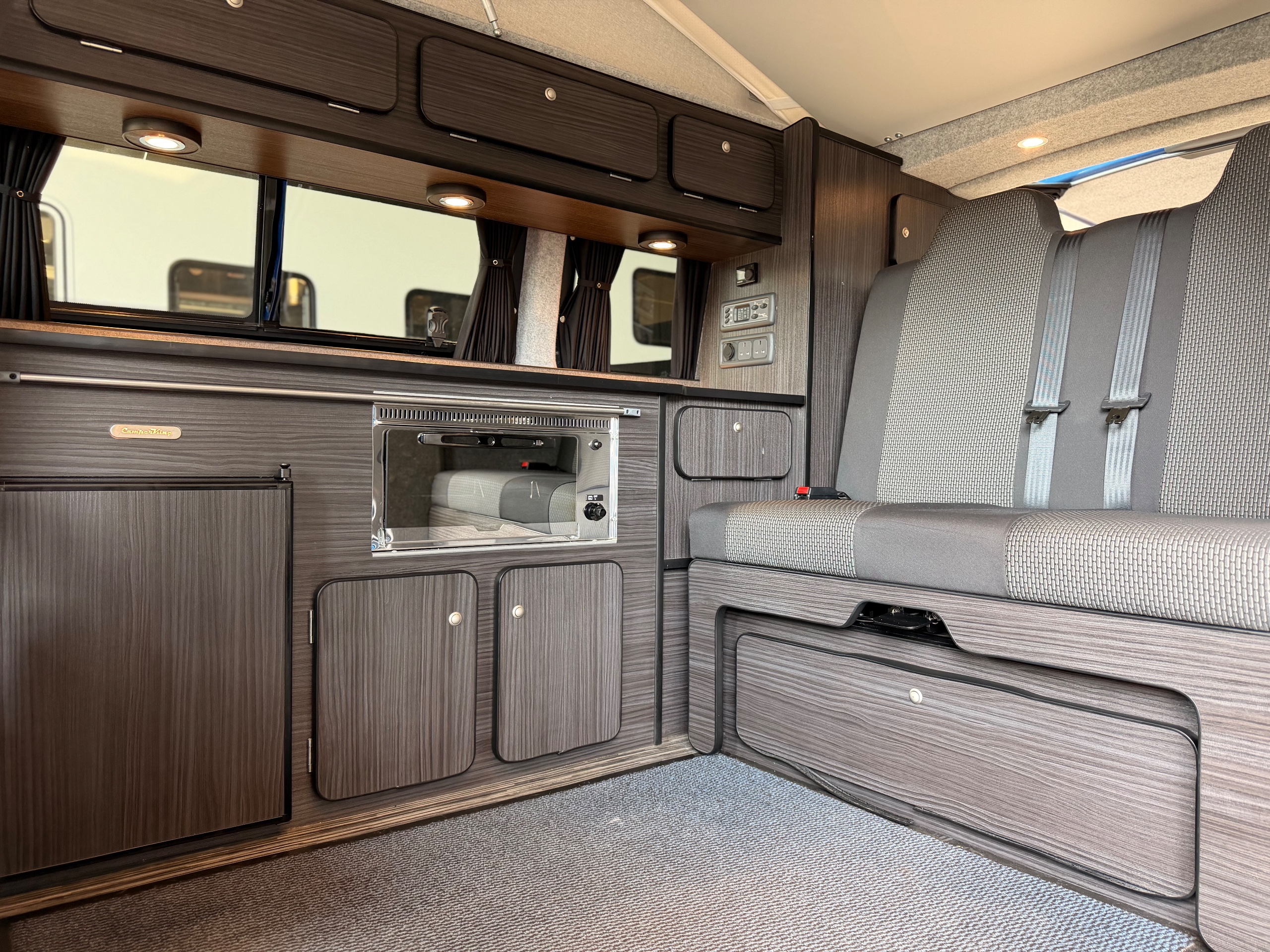 2022 Volkswagen Camper King