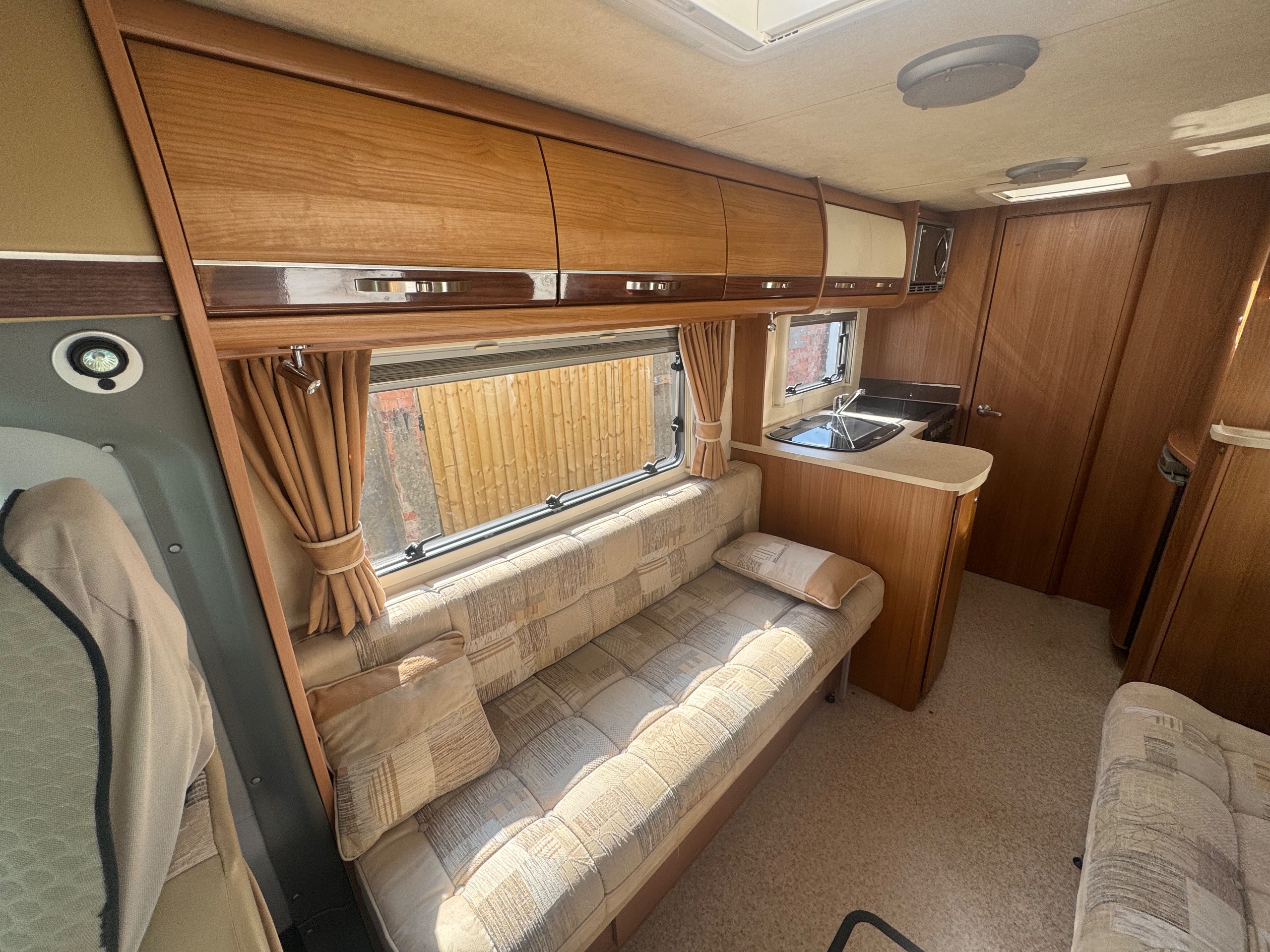 2011 Autocruise Starburst