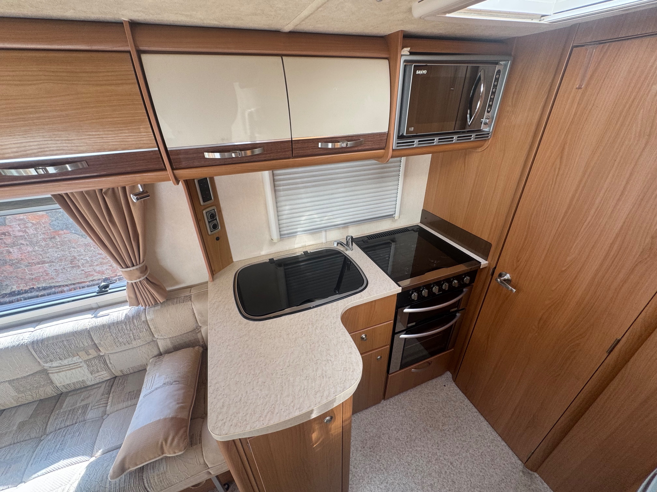 2011 Autocruise Starburst