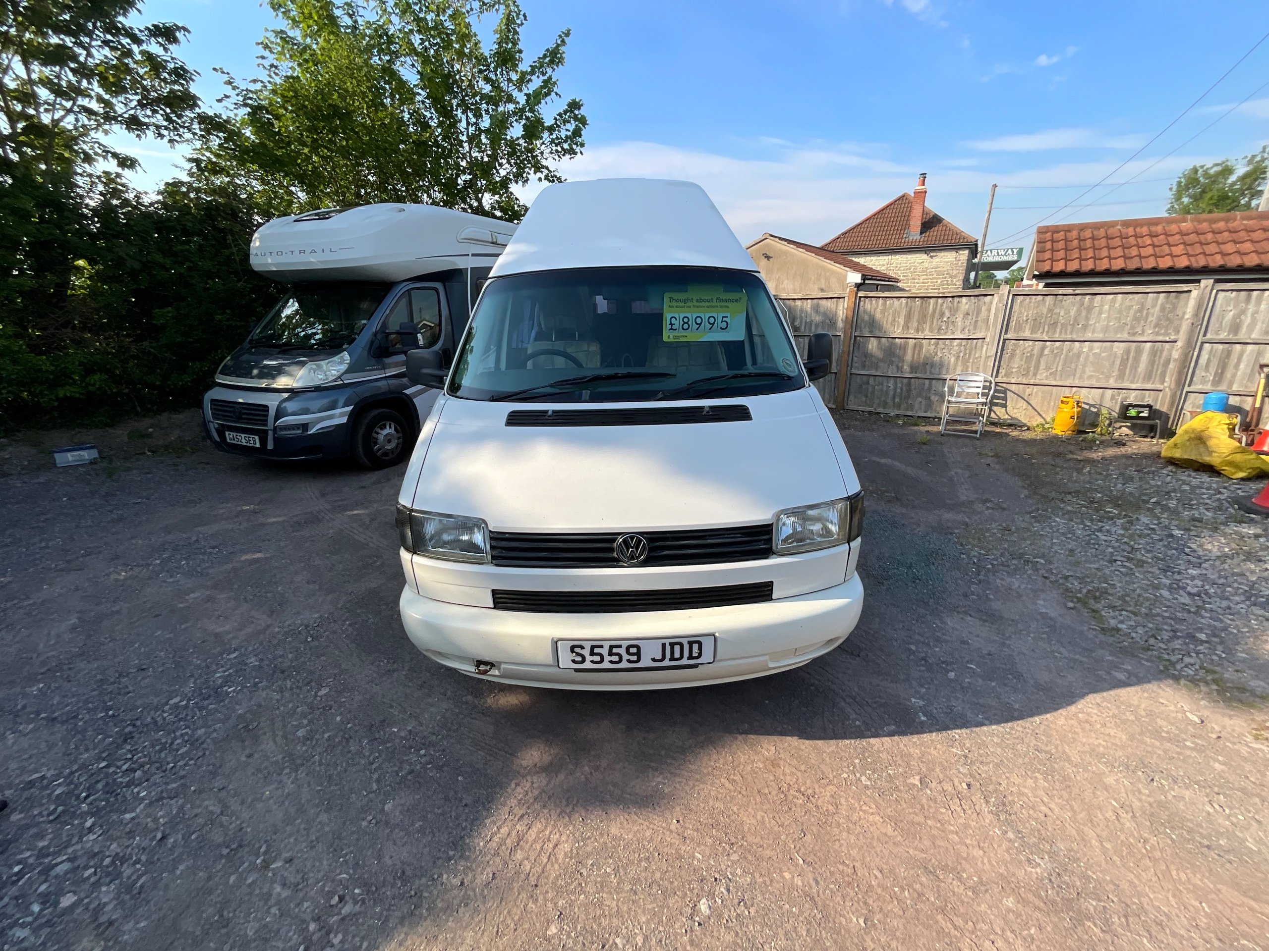 1998 Volkswagen Campervan - Exterior - Front