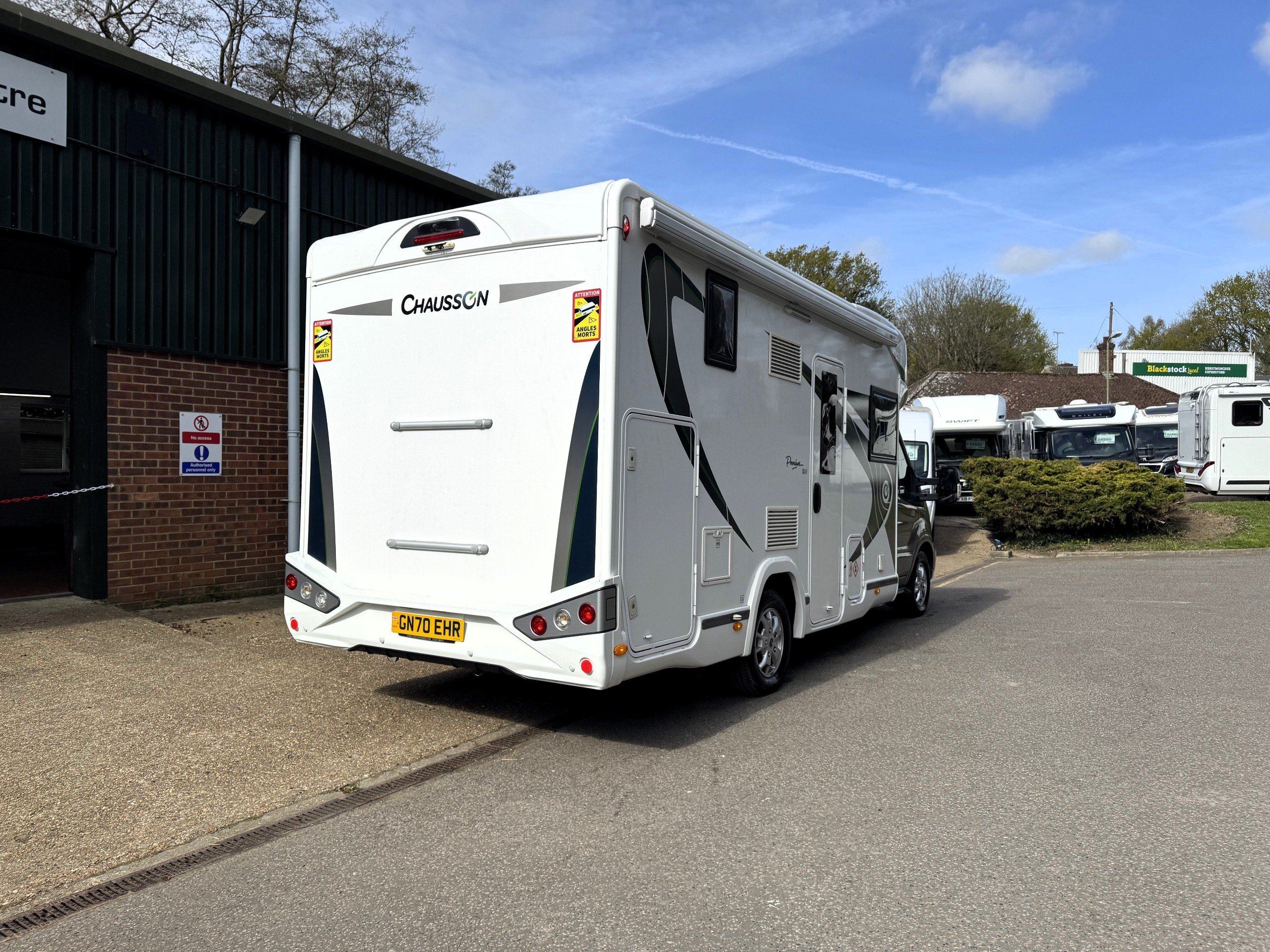 Exterior - Rear