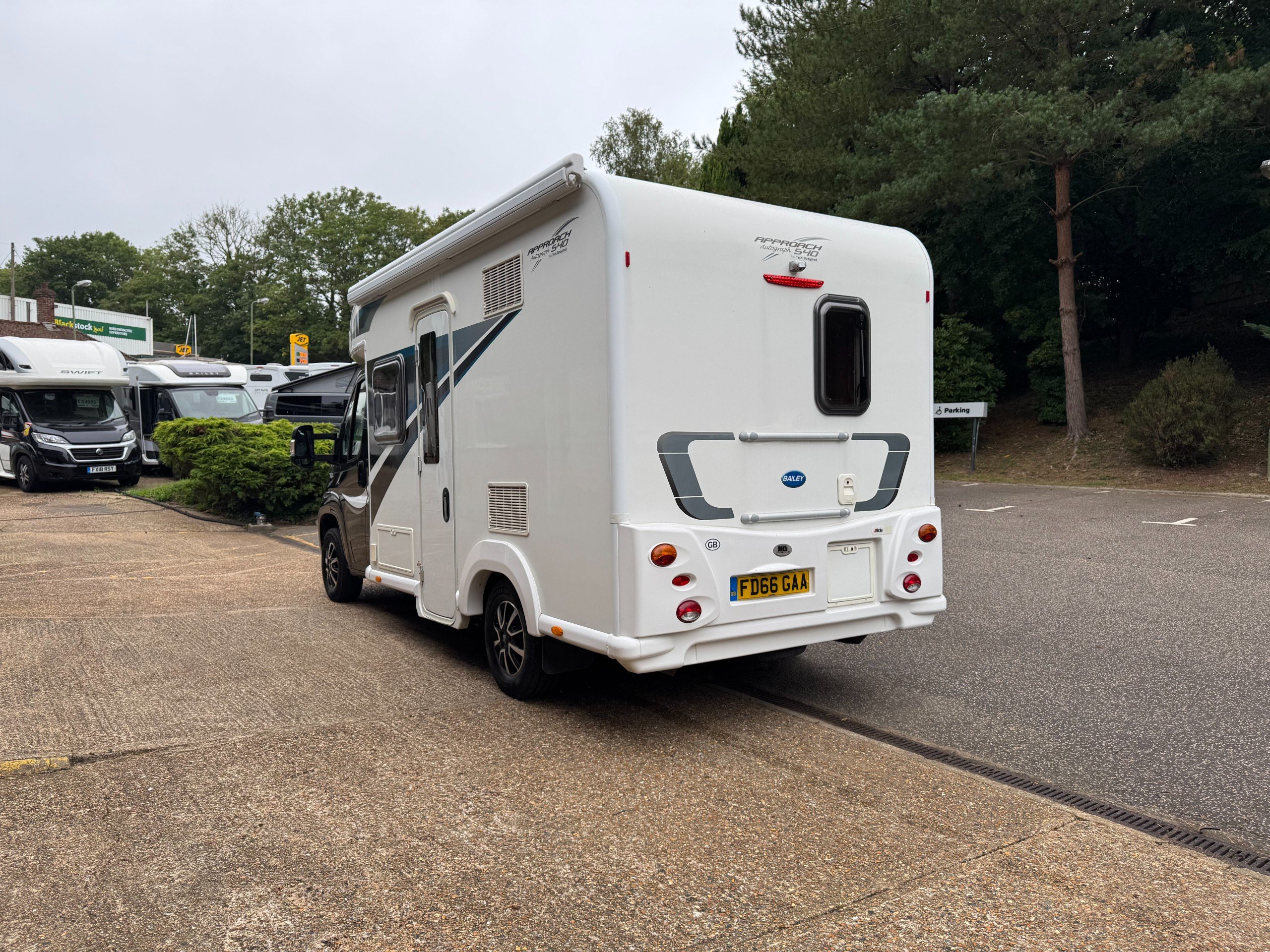 Exterior - Rear
