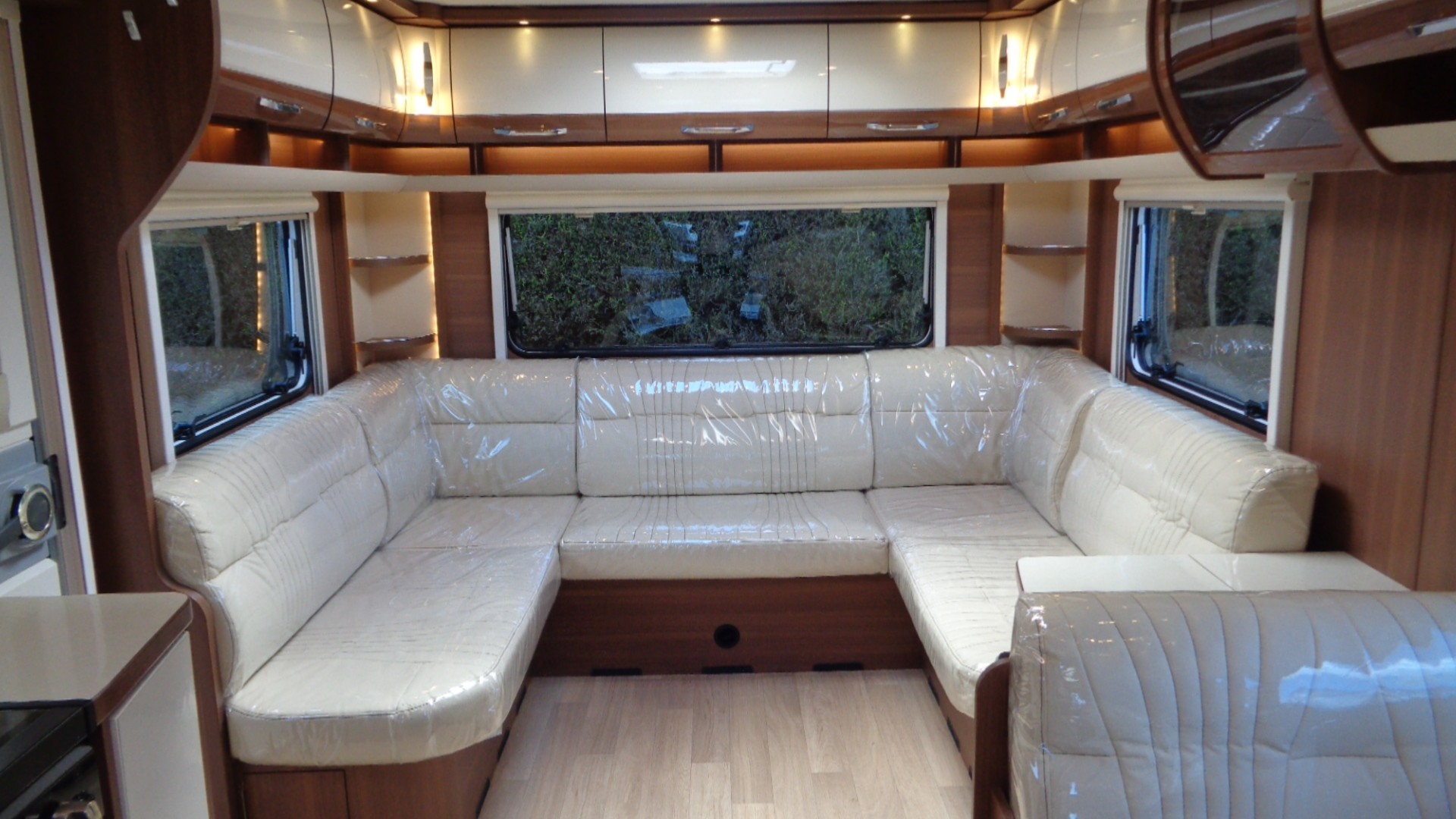 2020 LMC 655 VIP Exquisit , CARAVAN IN GOOD CLEAN CONDITION