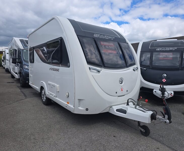 2022 Swift Finesse 400