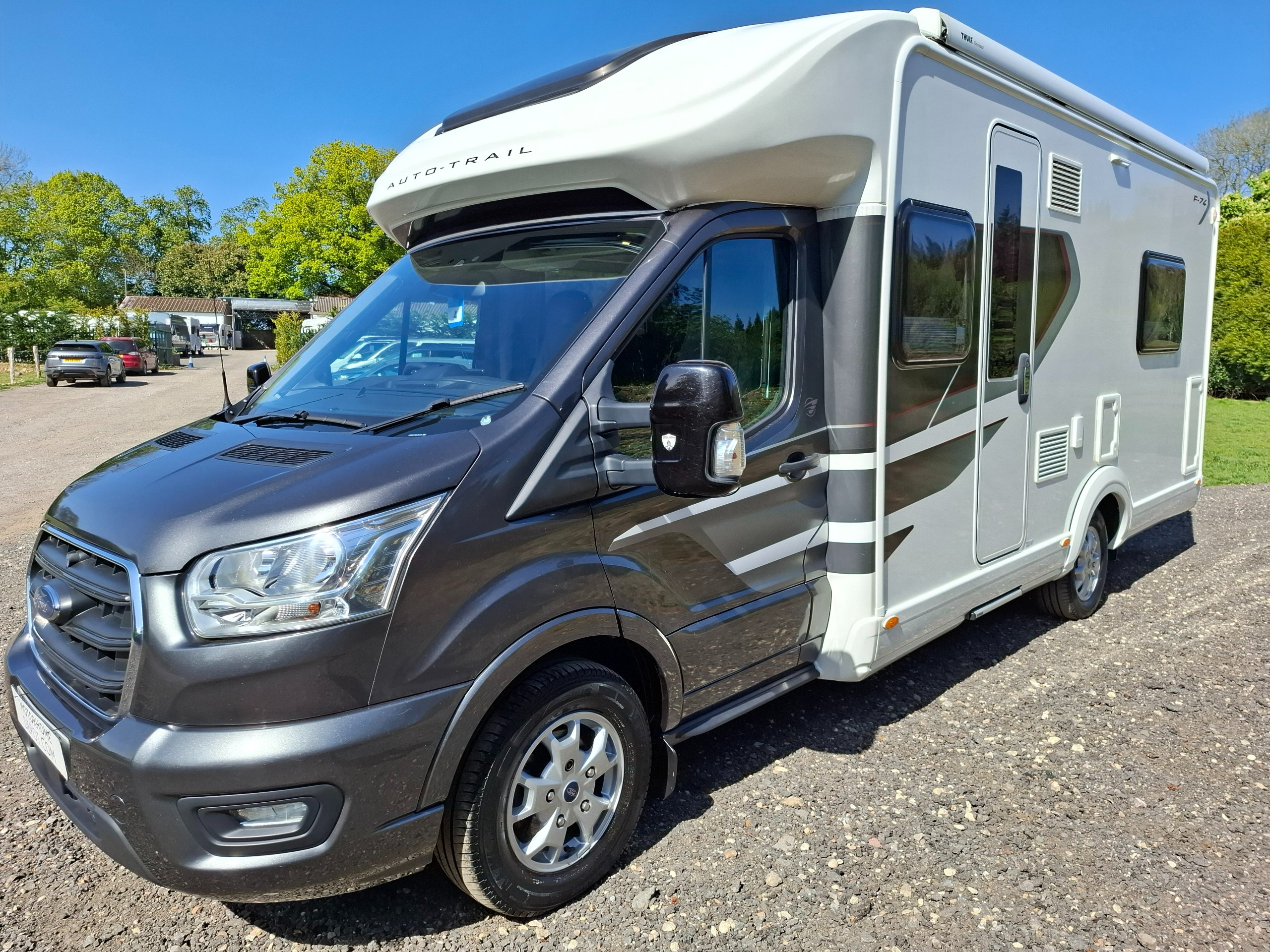 Auto-Trail F-Line F74 - Exterior - Front