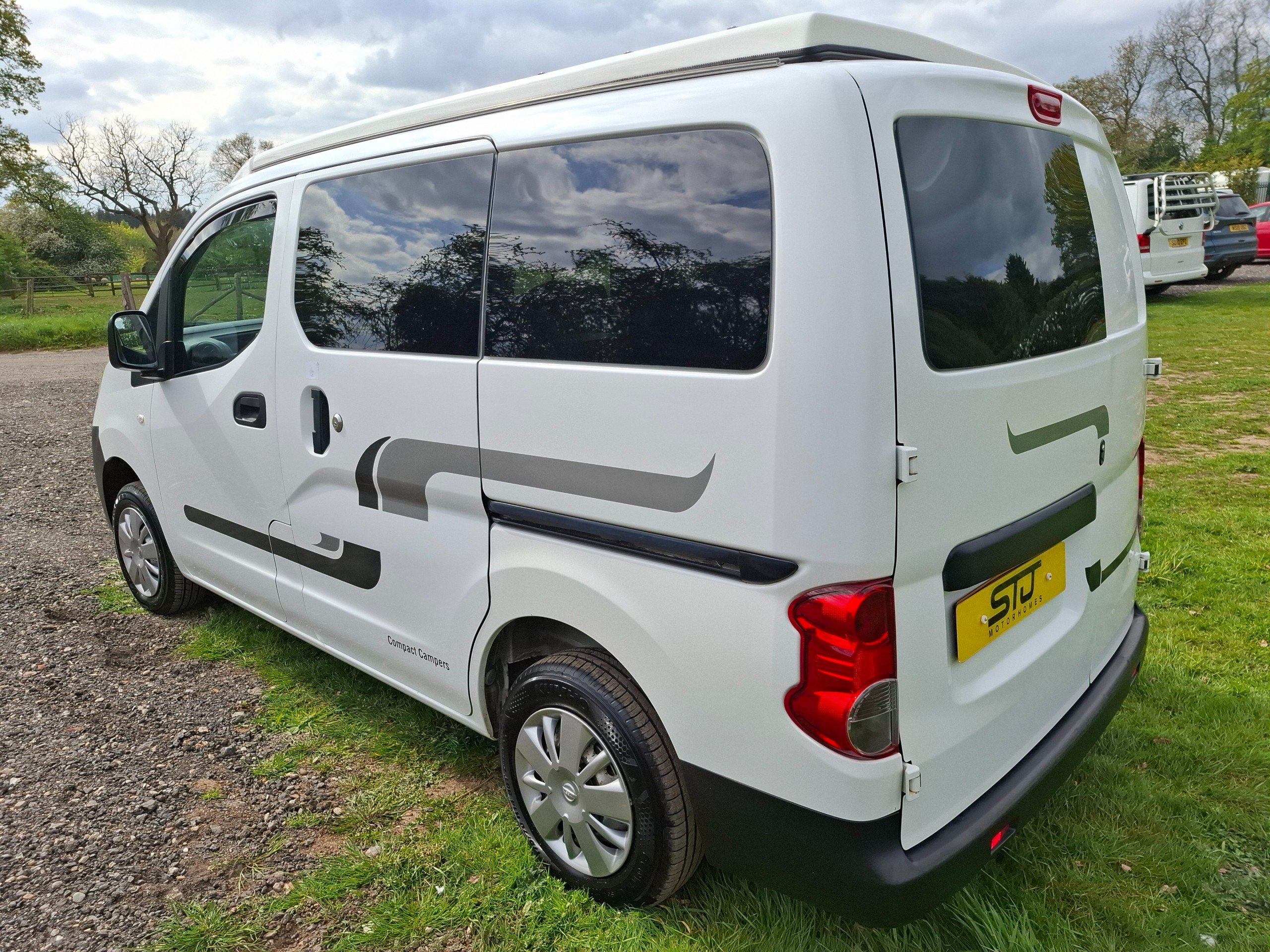 Nissan NV200