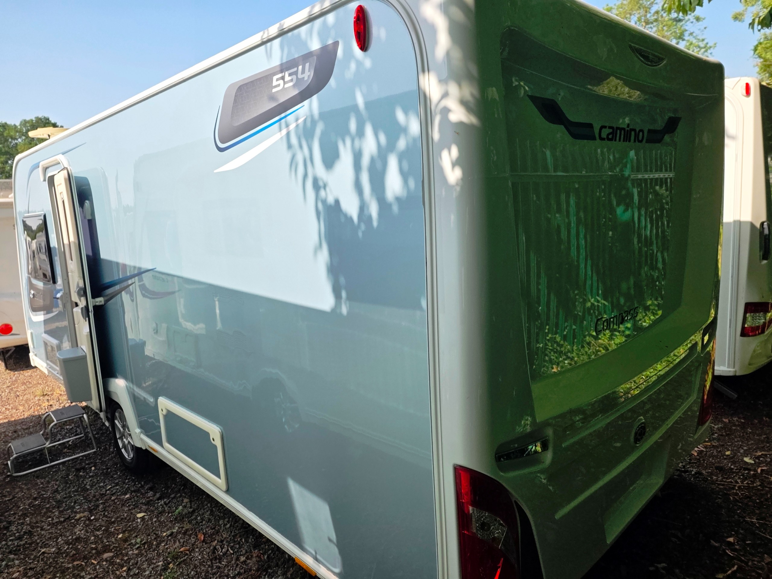 2019 Compass Camino 554