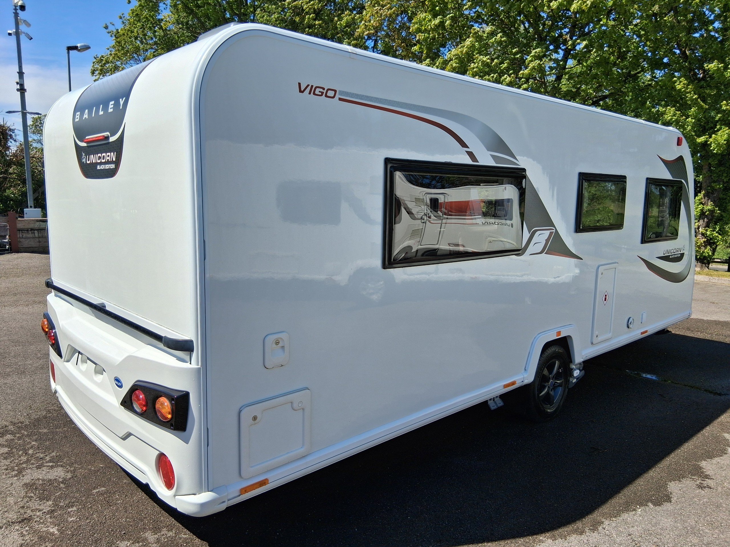 Exterior - Side