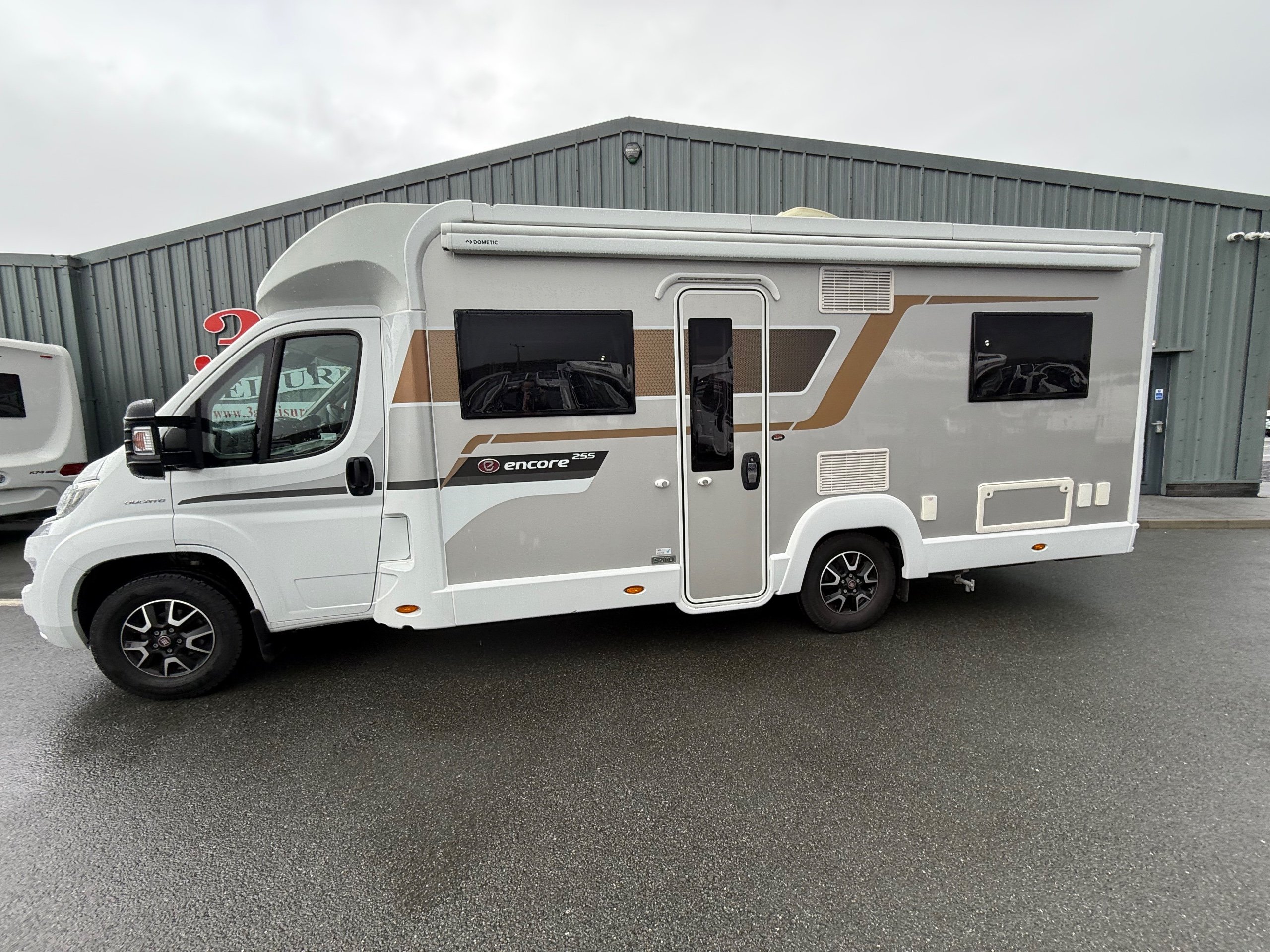 Exterior - Rear