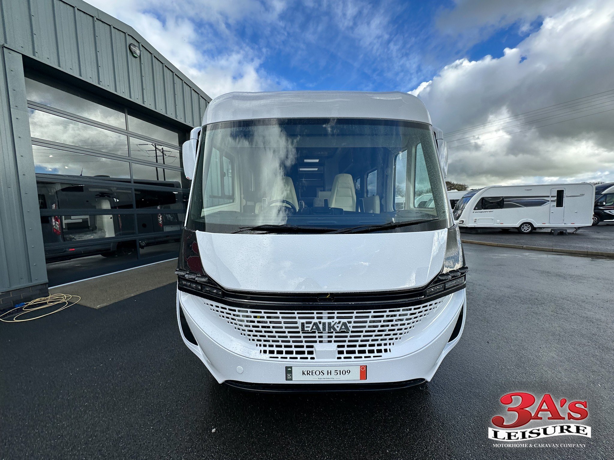 2024 Laika Kreos New Coachbuilt Motorhome - Exterior - Front
