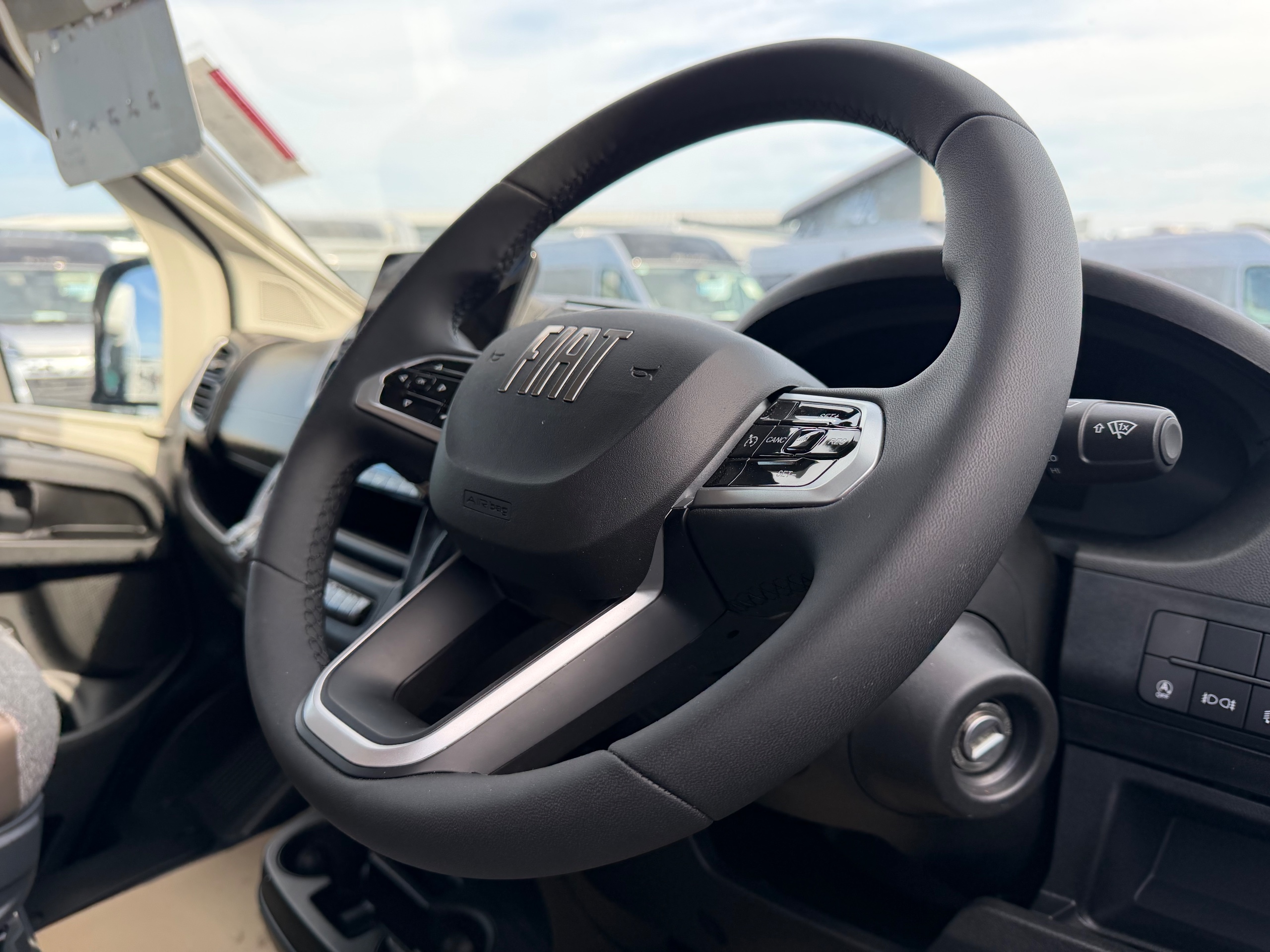 2027 Swift Escape 640