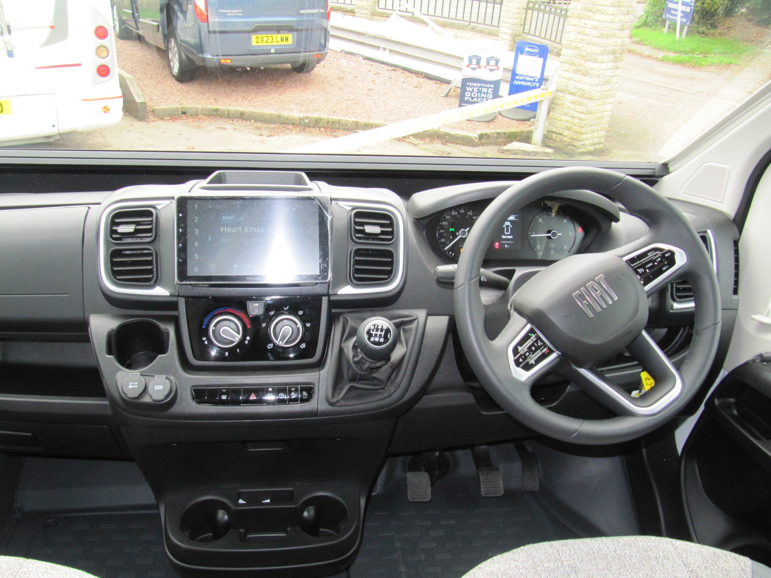 Photo 12